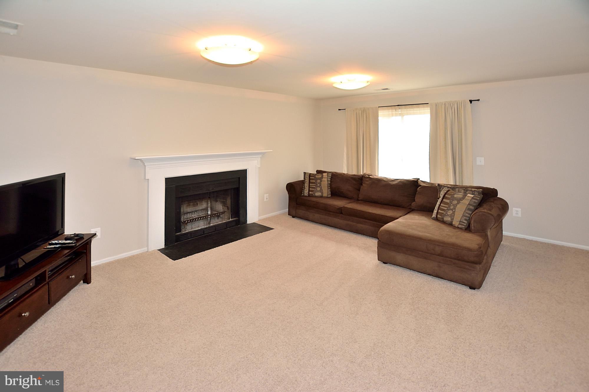 COUNTRYSIDE - Residential