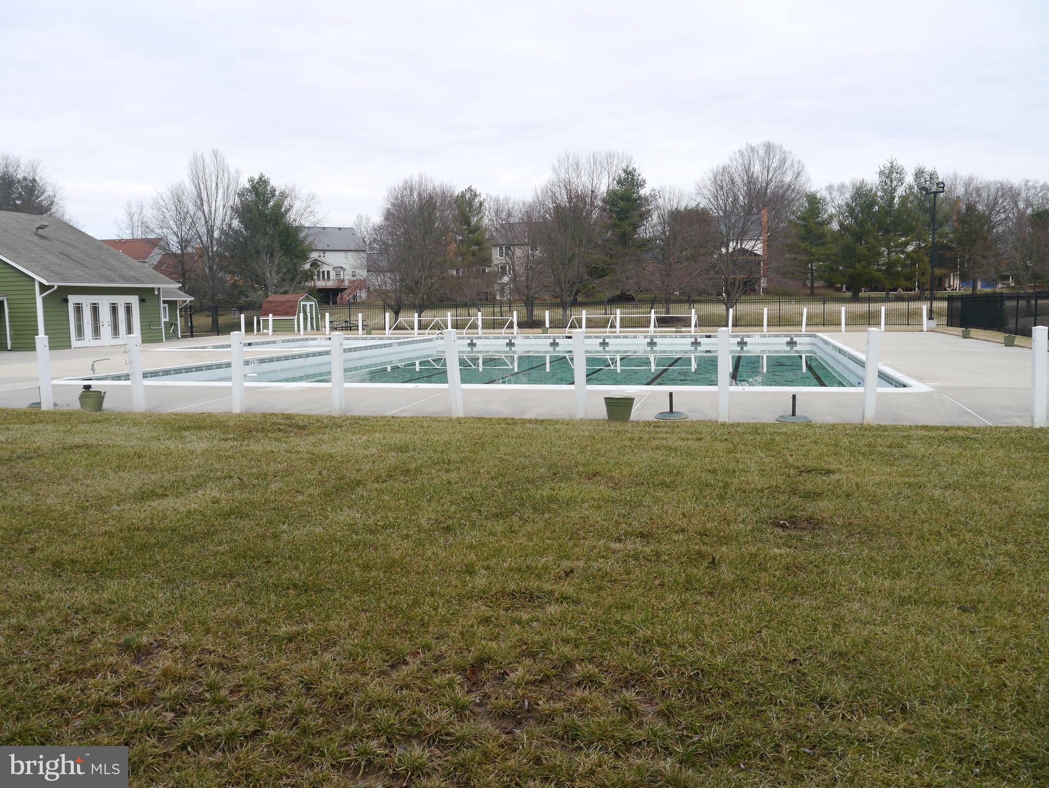 COUNTRYSIDE - Residential