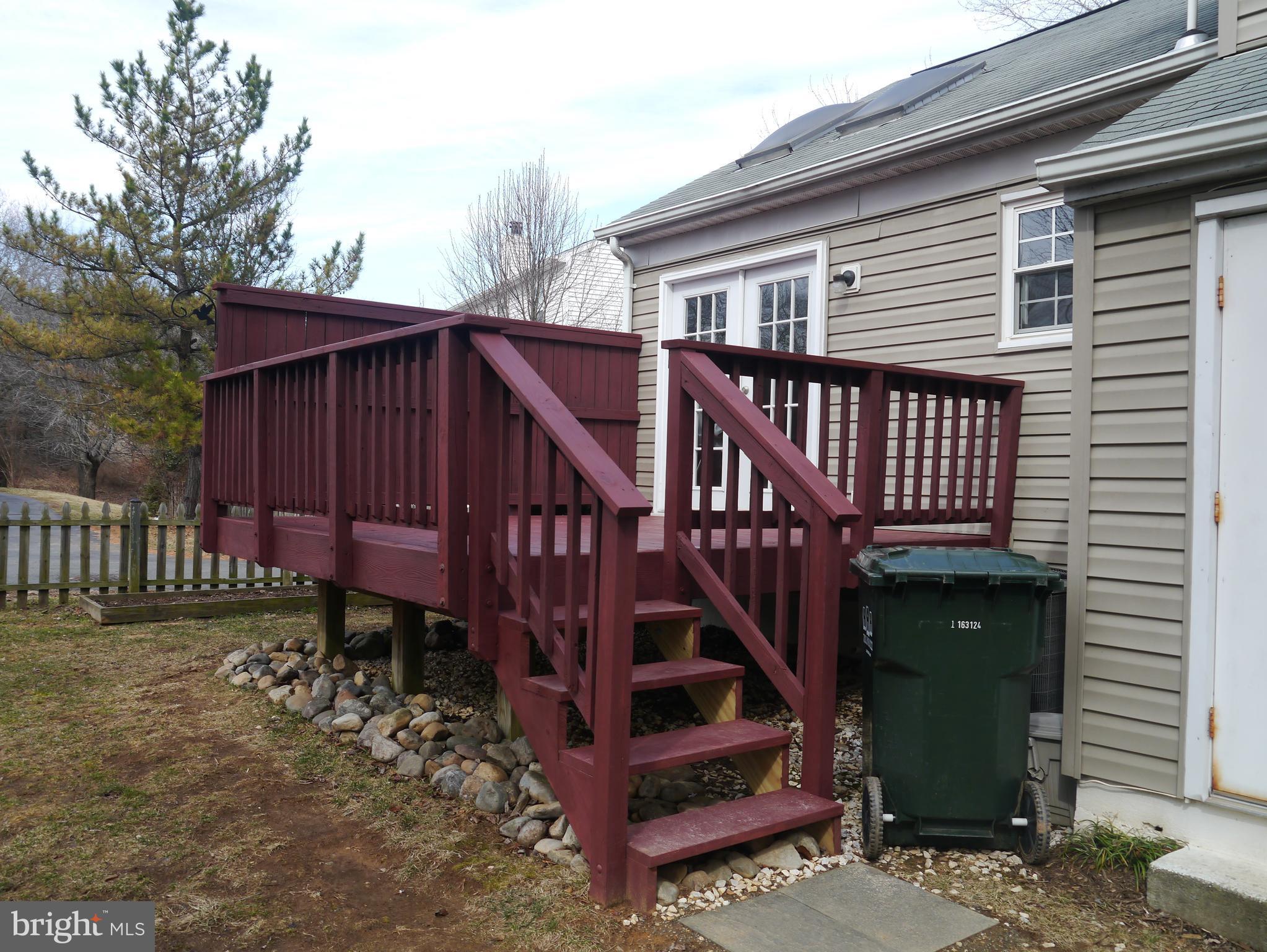 COUNTRYSIDE - Residential