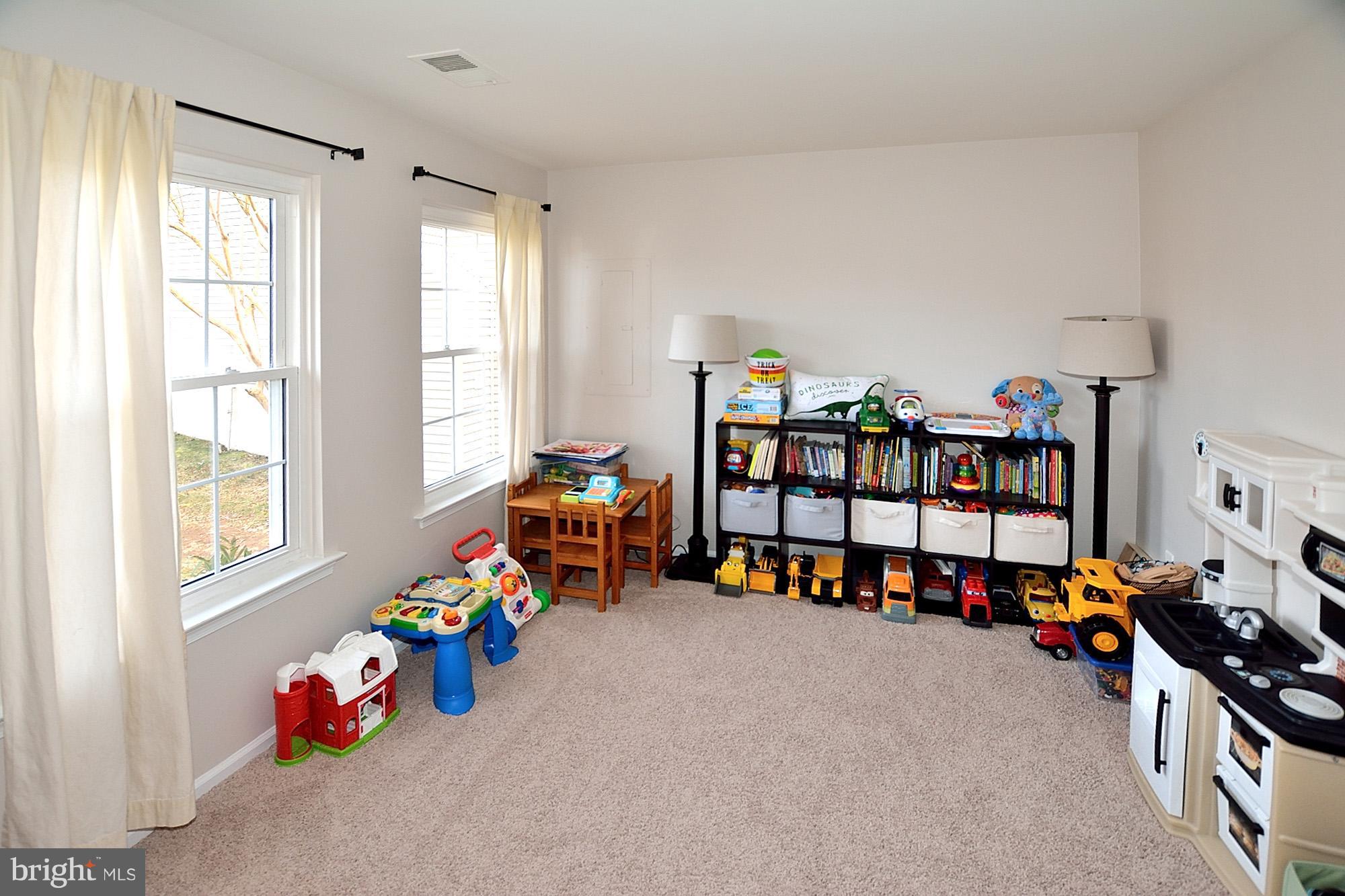 COUNTRYSIDE - Residential