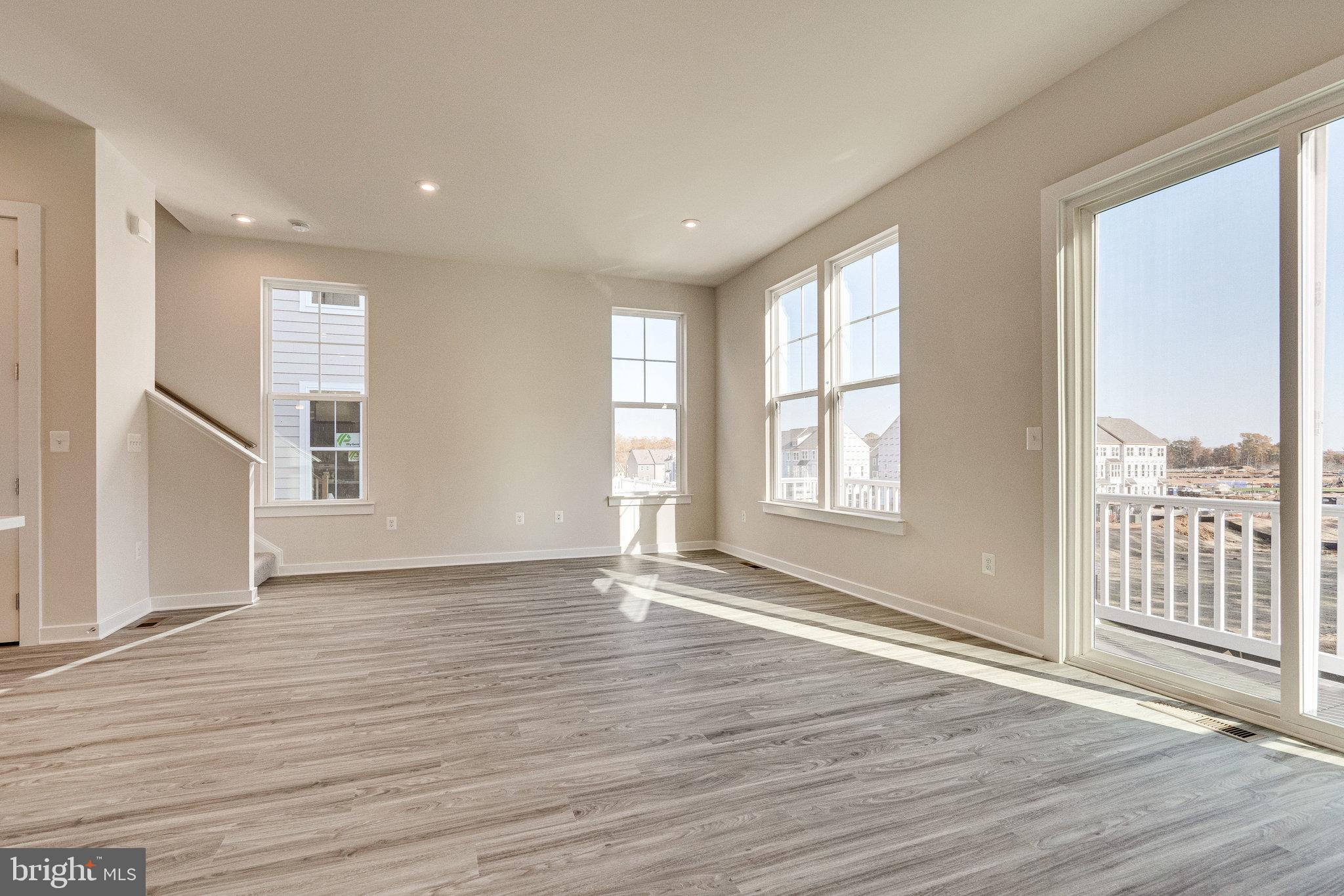 POTOMAC SHORES - Residential