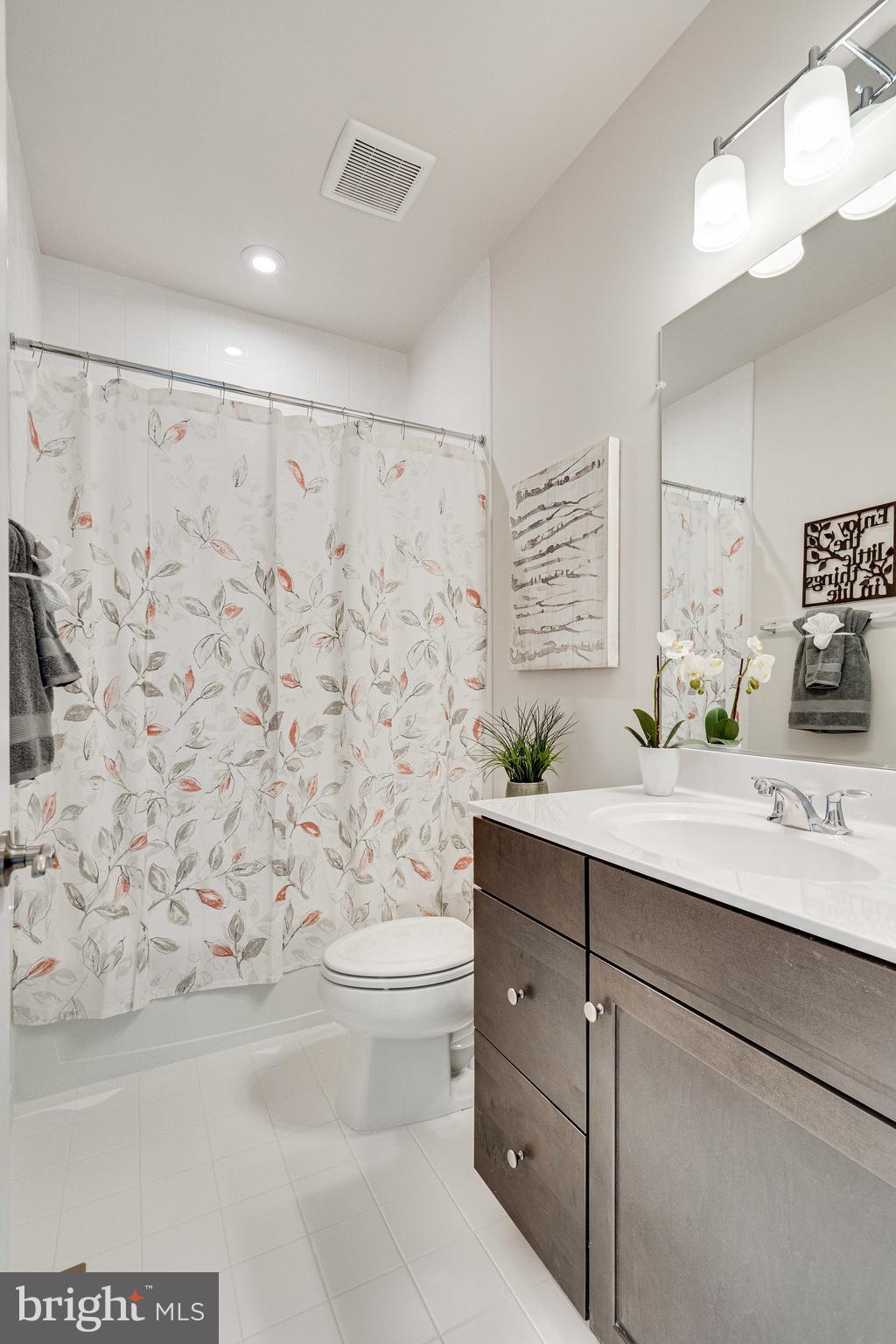 POTOMAC SHORES - Residential