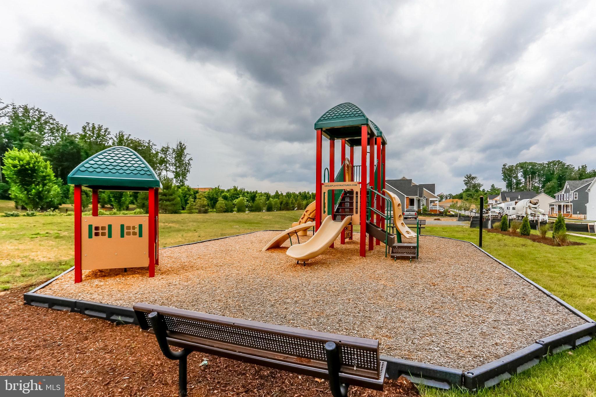 POTOMAC SHORES - Residential