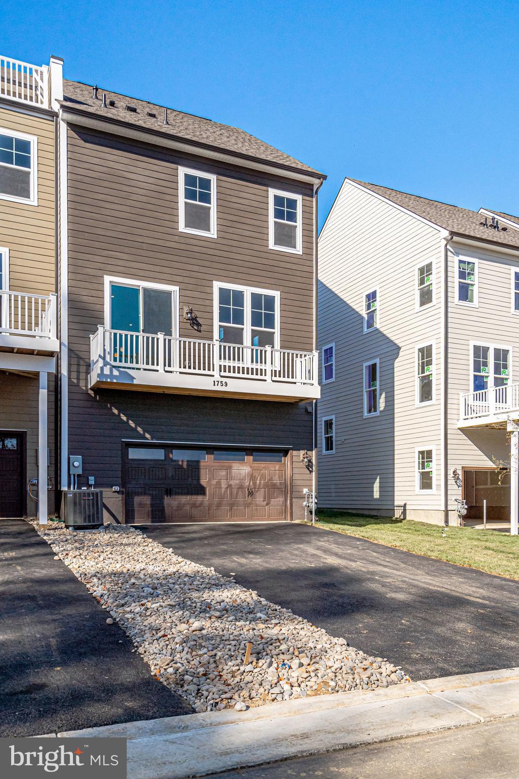 POTOMAC SHORES - Residential