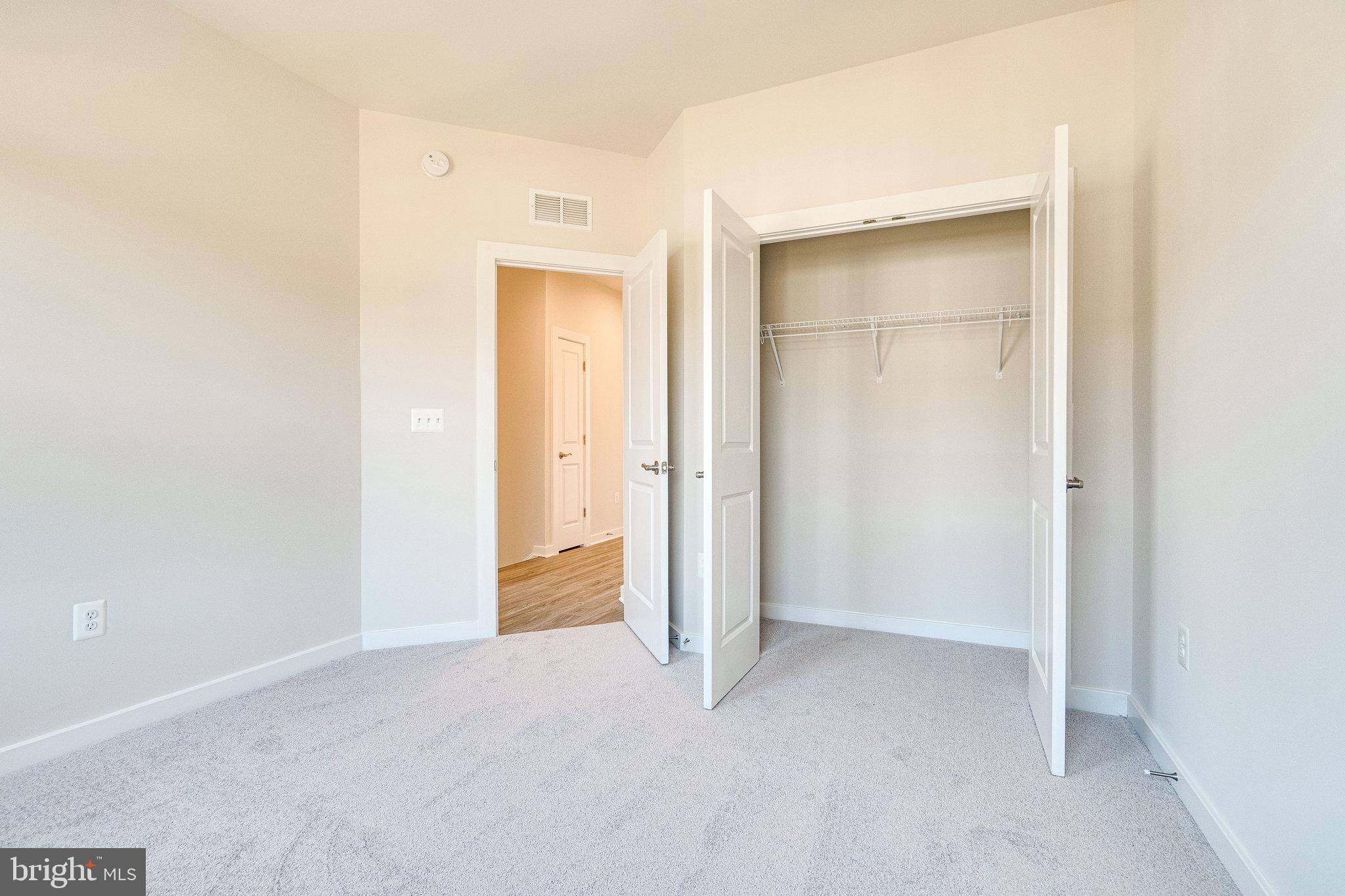 POTOMAC SHORES - Residential