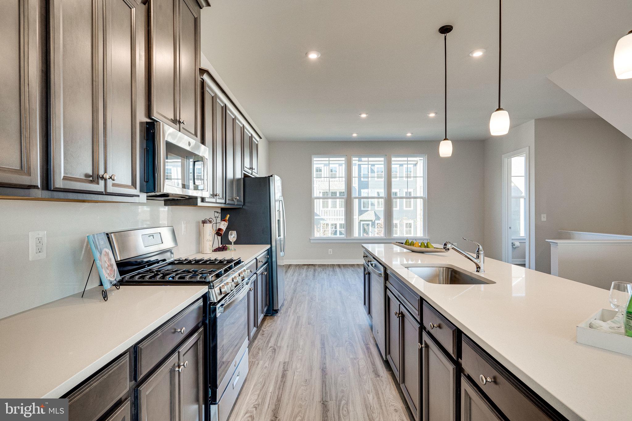 POTOMAC SHORES - Residential