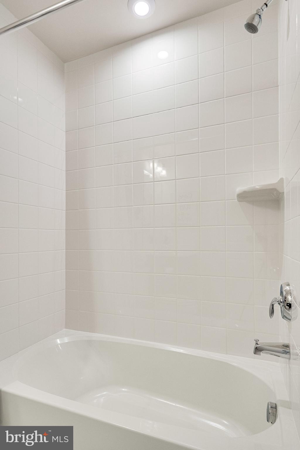 POTOMAC SHORES - Residential