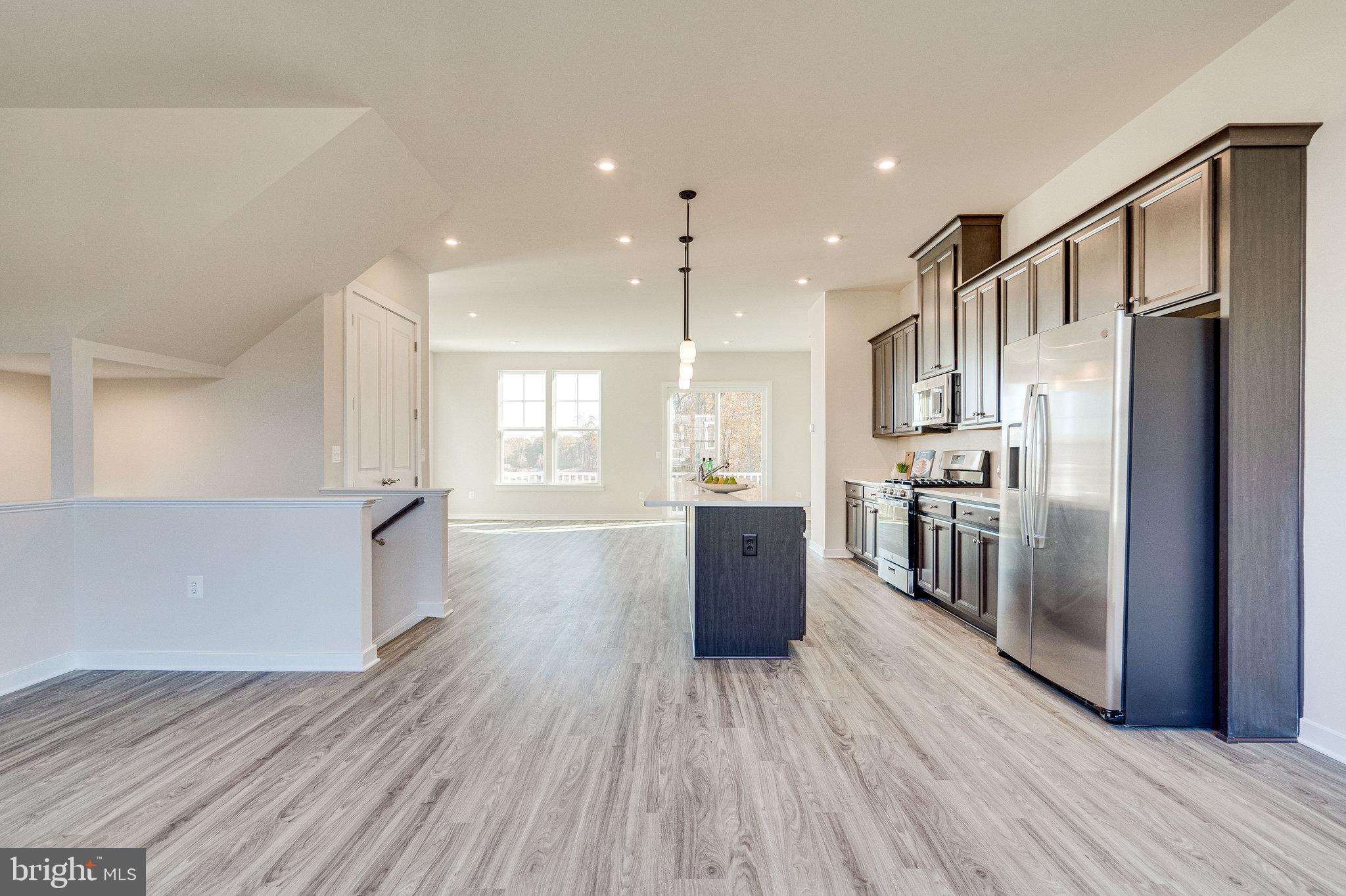 POTOMAC SHORES - Residential