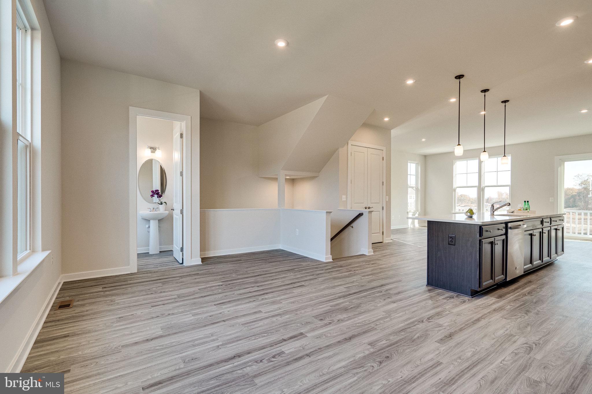 POTOMAC SHORES - Residential