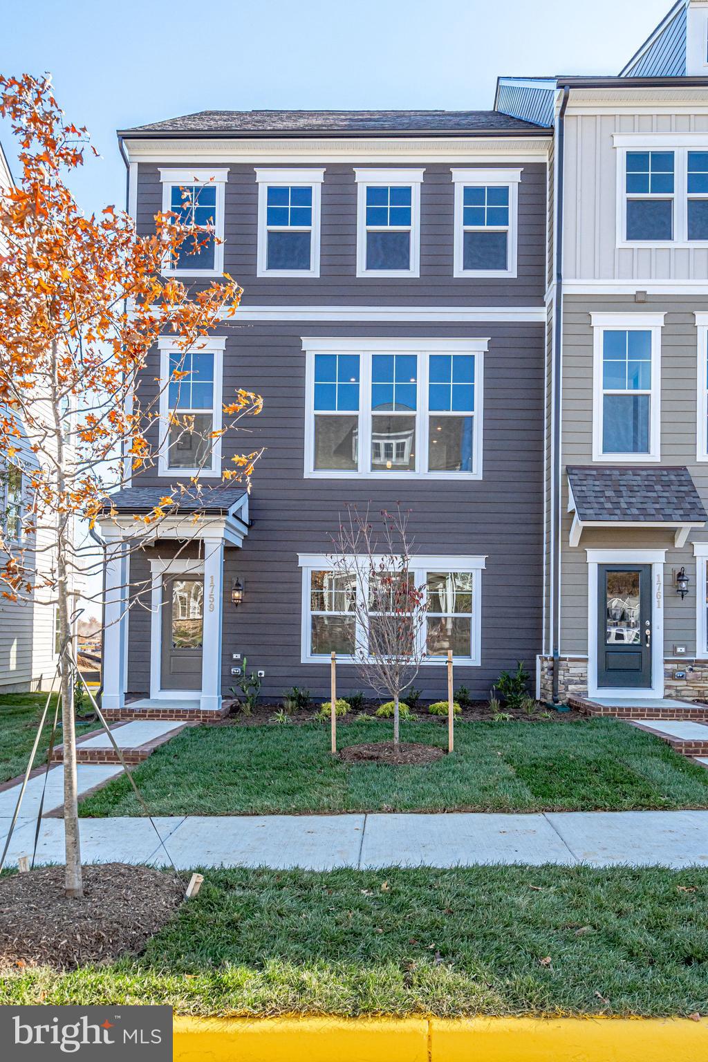 POTOMAC SHORES - Residential