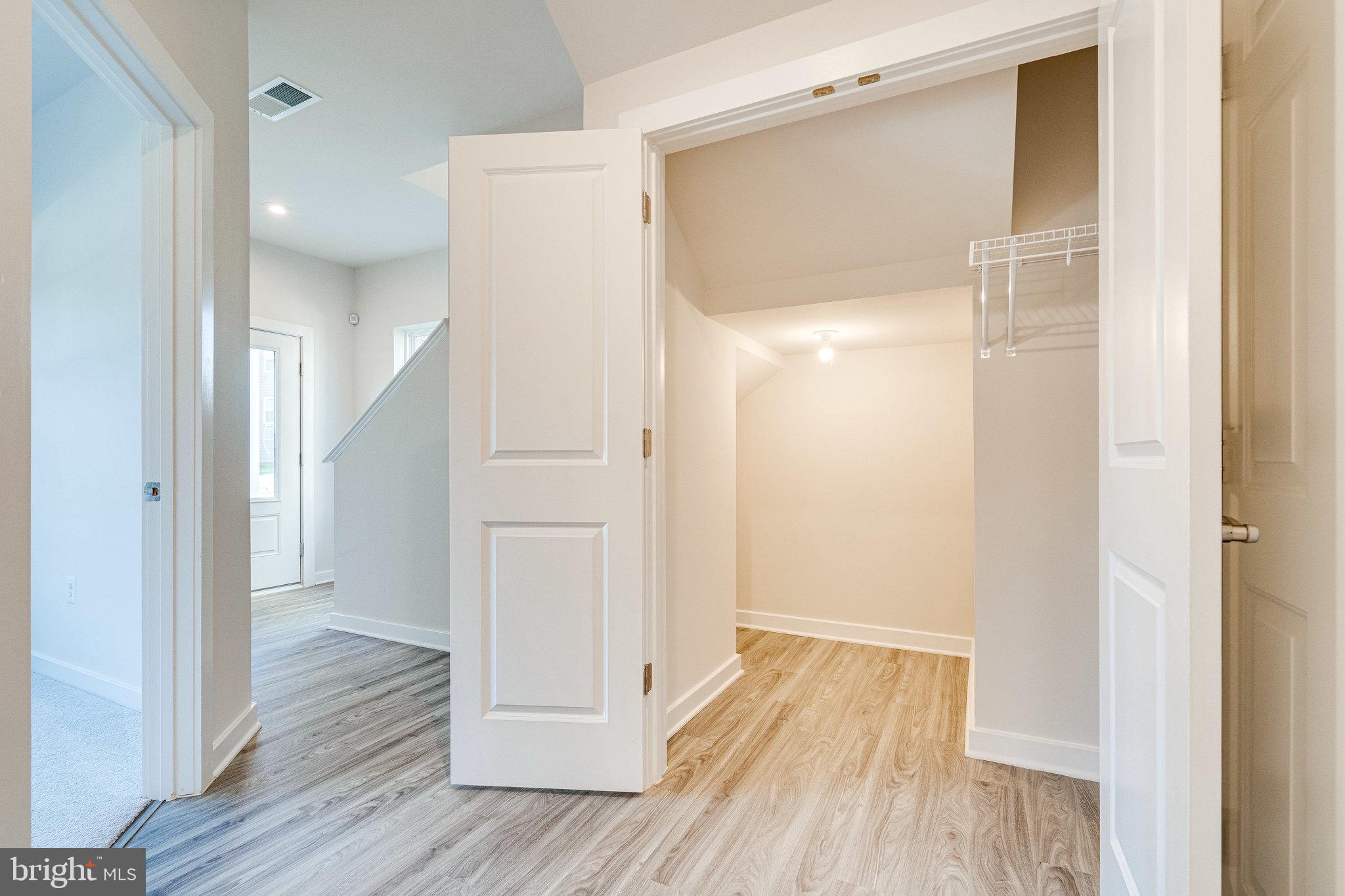 POTOMAC SHORES - Residential