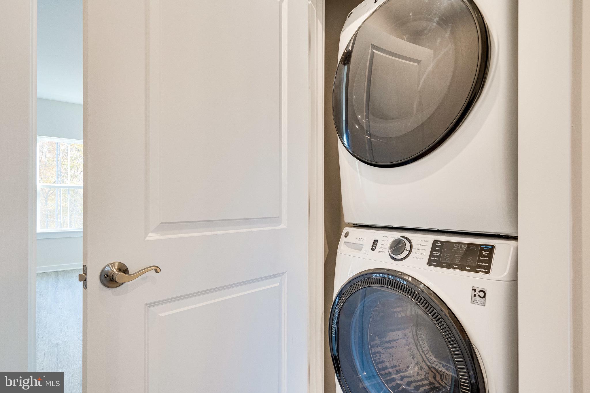 POTOMAC SHORES - Residential