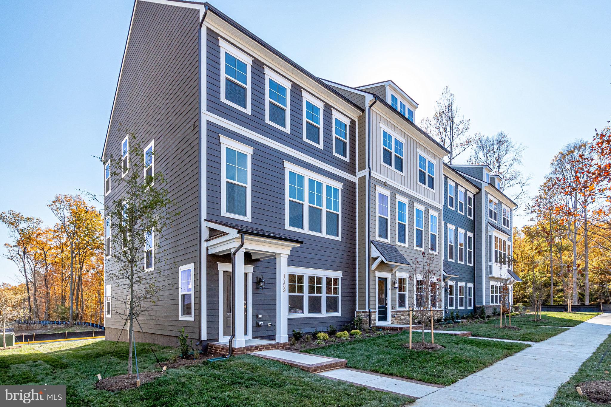 POTOMAC SHORES - Residential