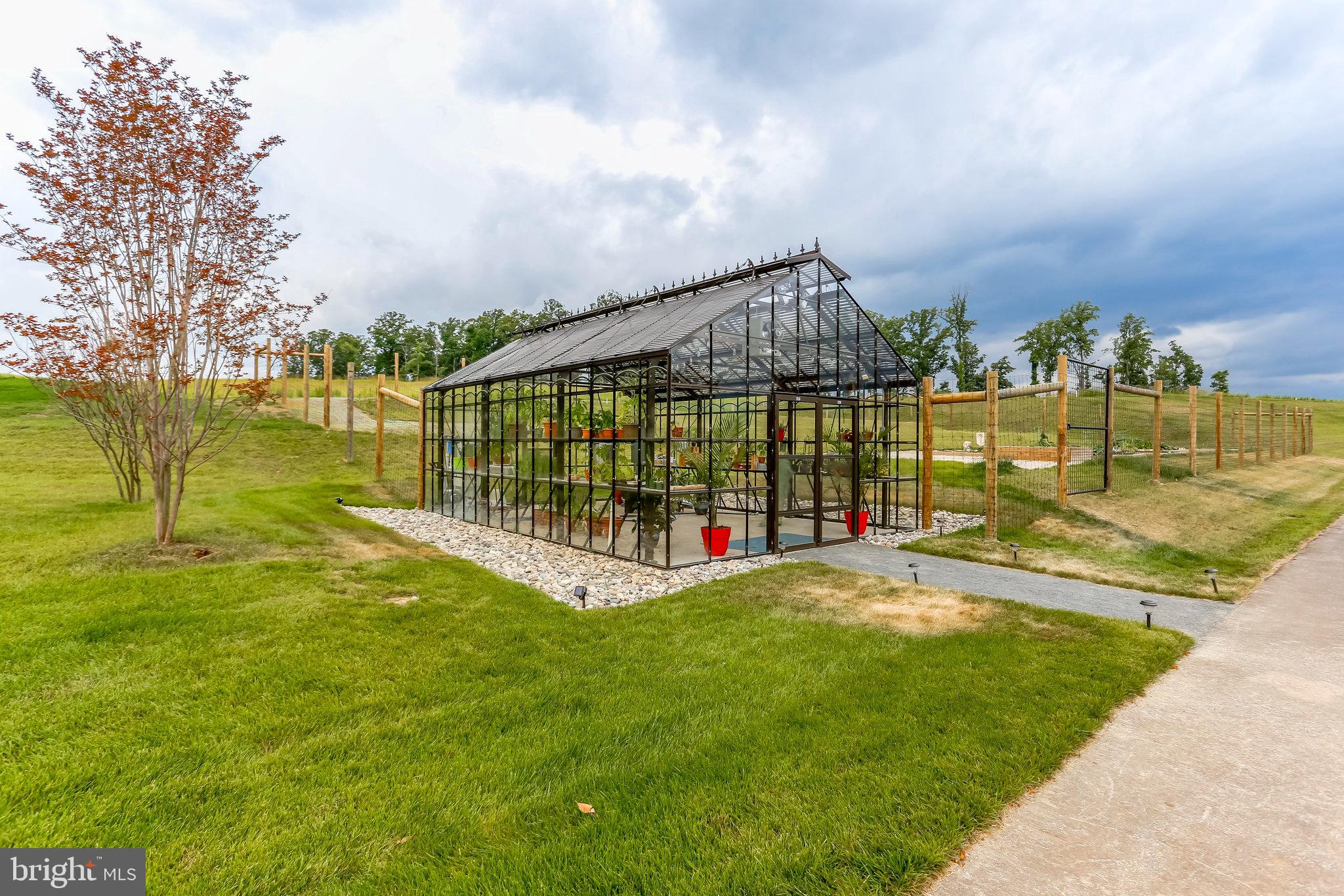 POTOMAC SHORES - Residential