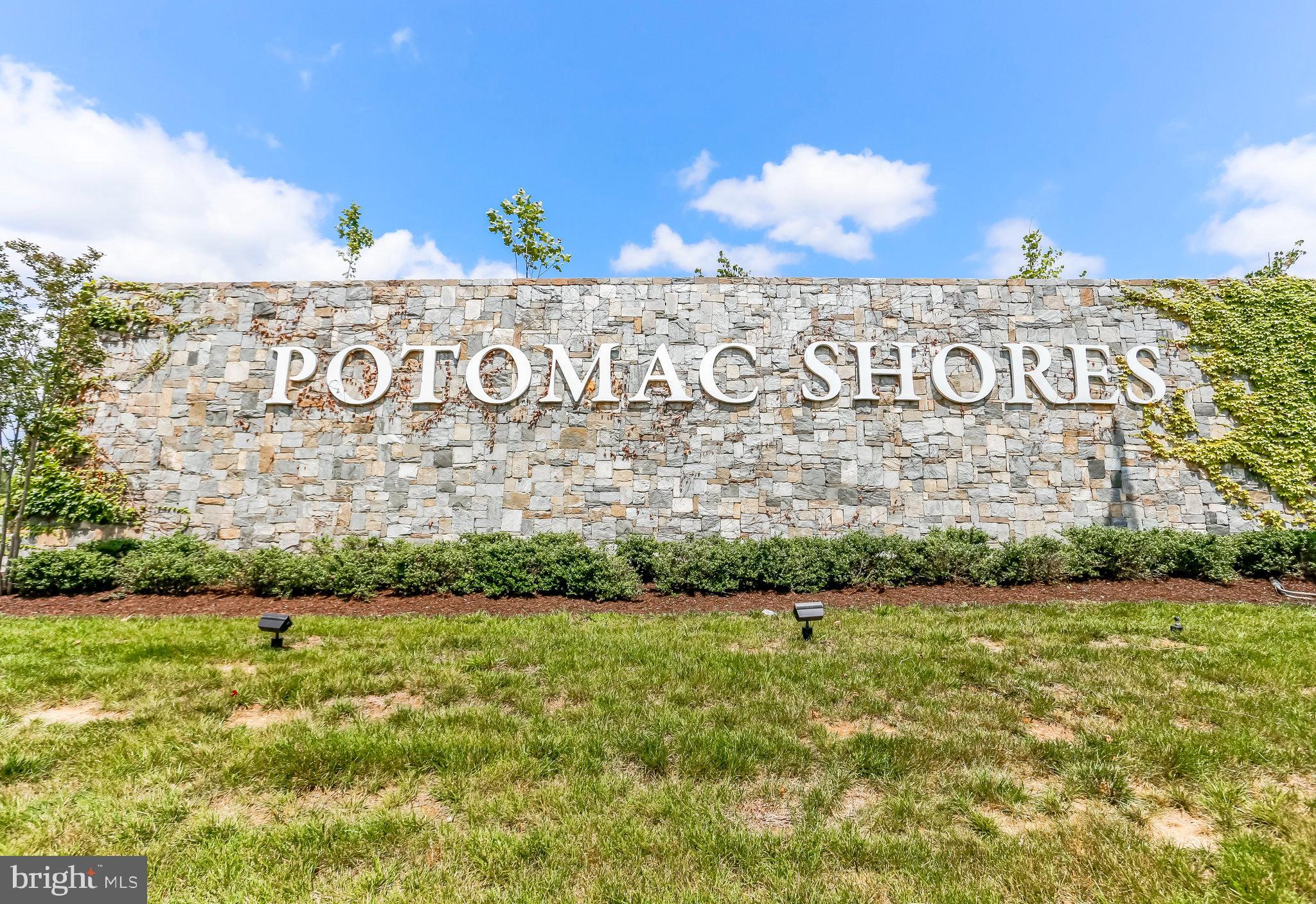 POTOMAC SHORES - Residential