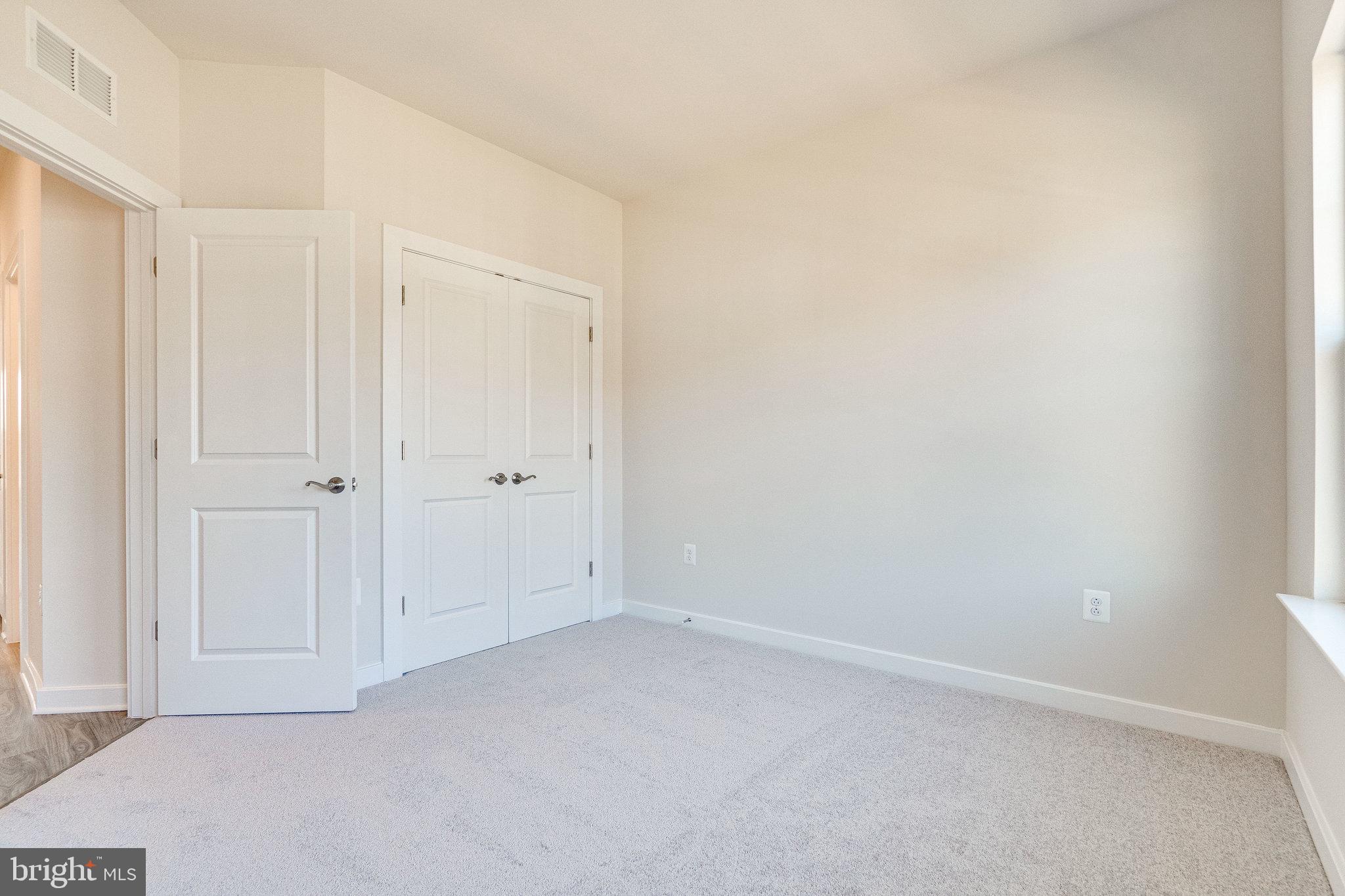 POTOMAC SHORES - Residential