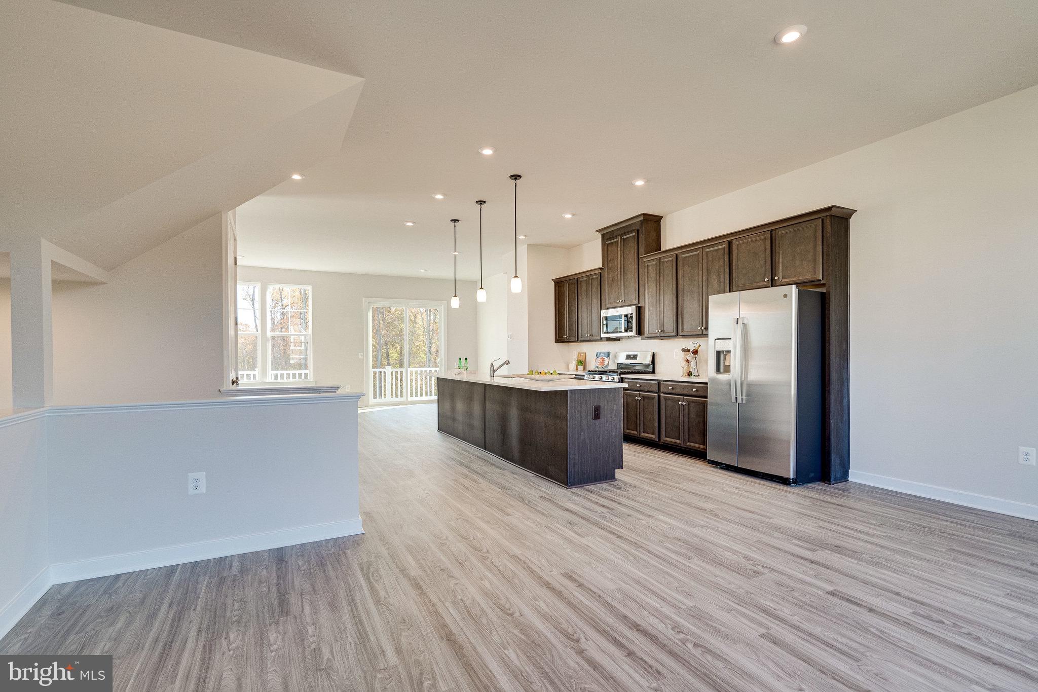 POTOMAC SHORES - Residential