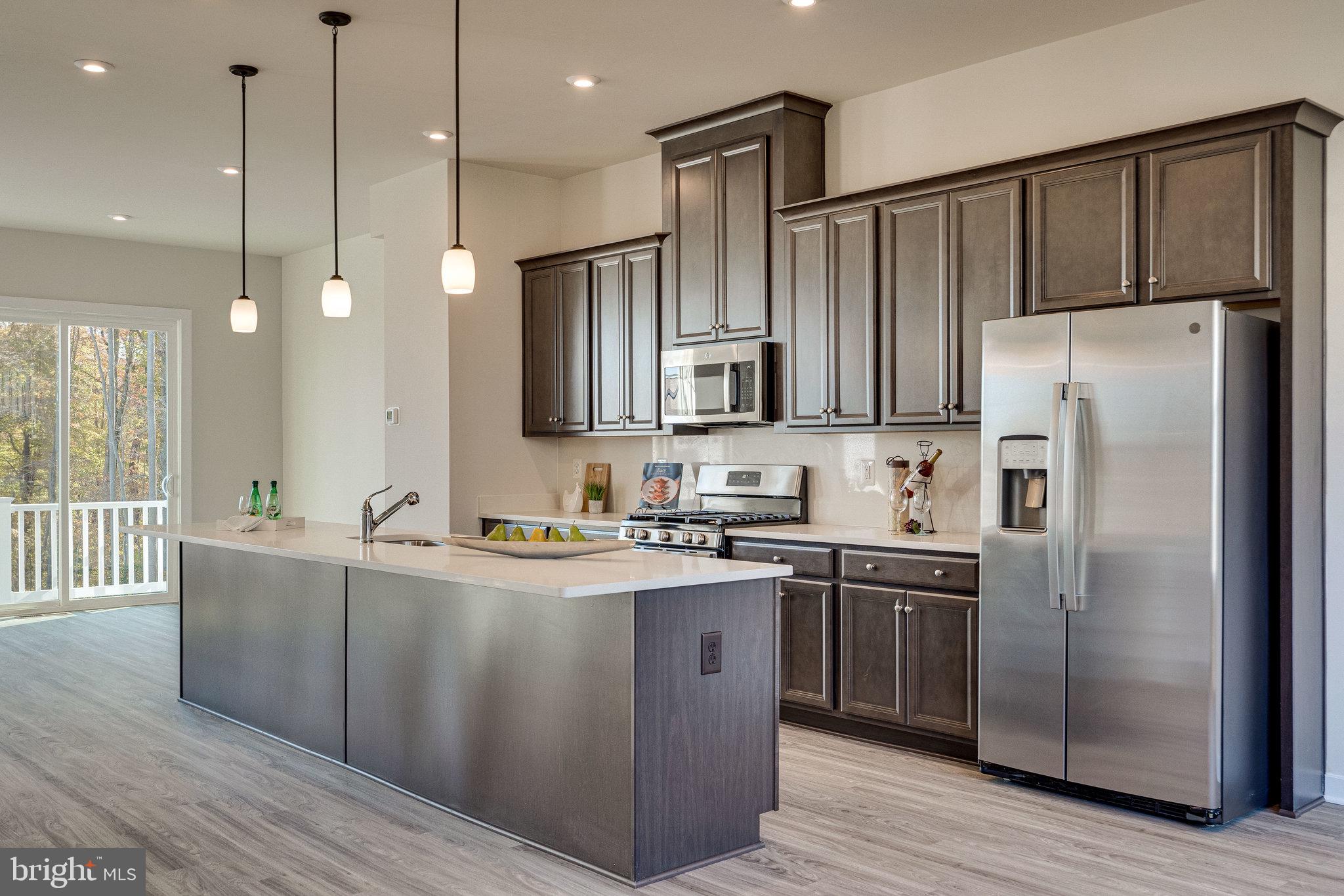 POTOMAC SHORES - Residential