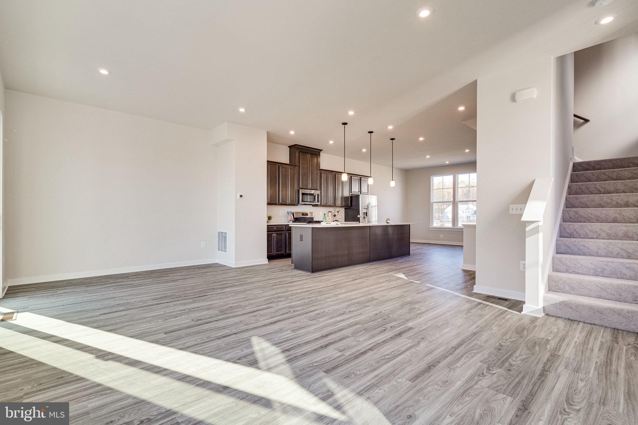 POTOMAC SHORES - Residential