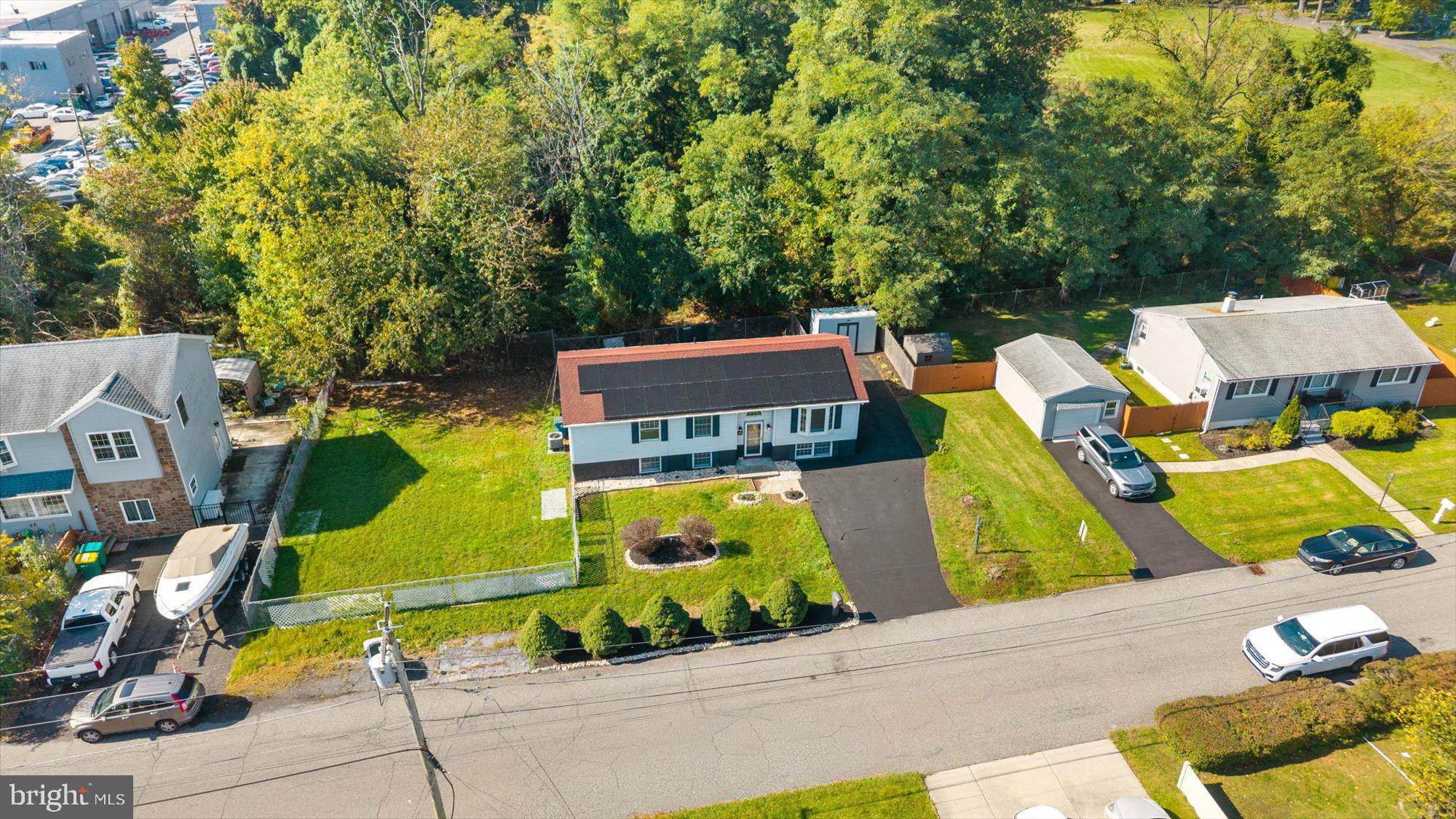 820 WALNUT AVENUE