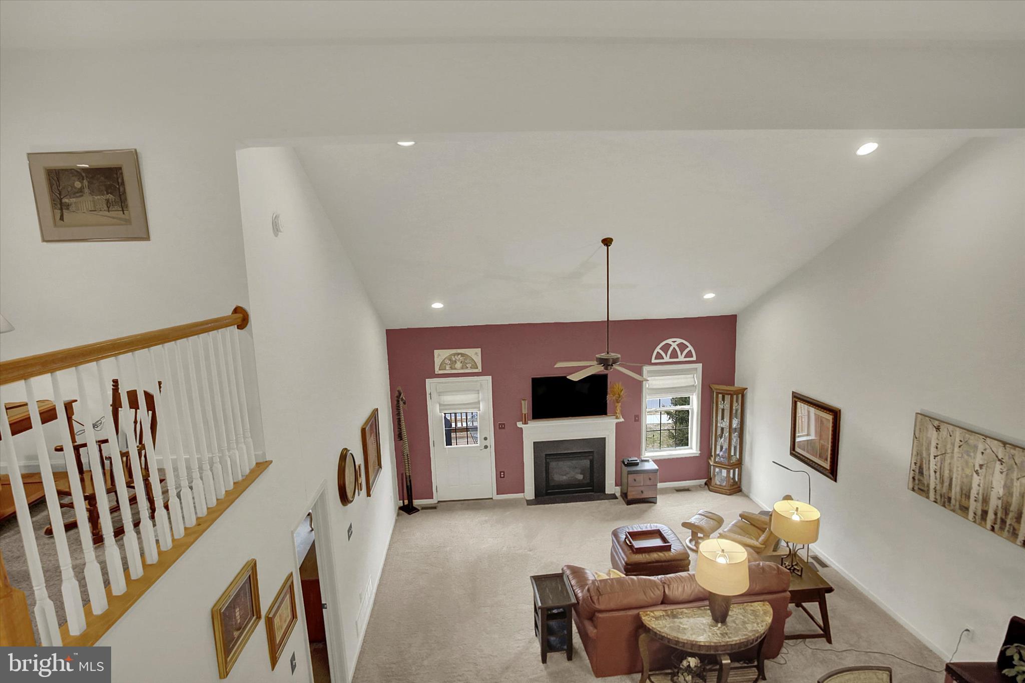 WINDING HILLS - DORSET SQ - Residential