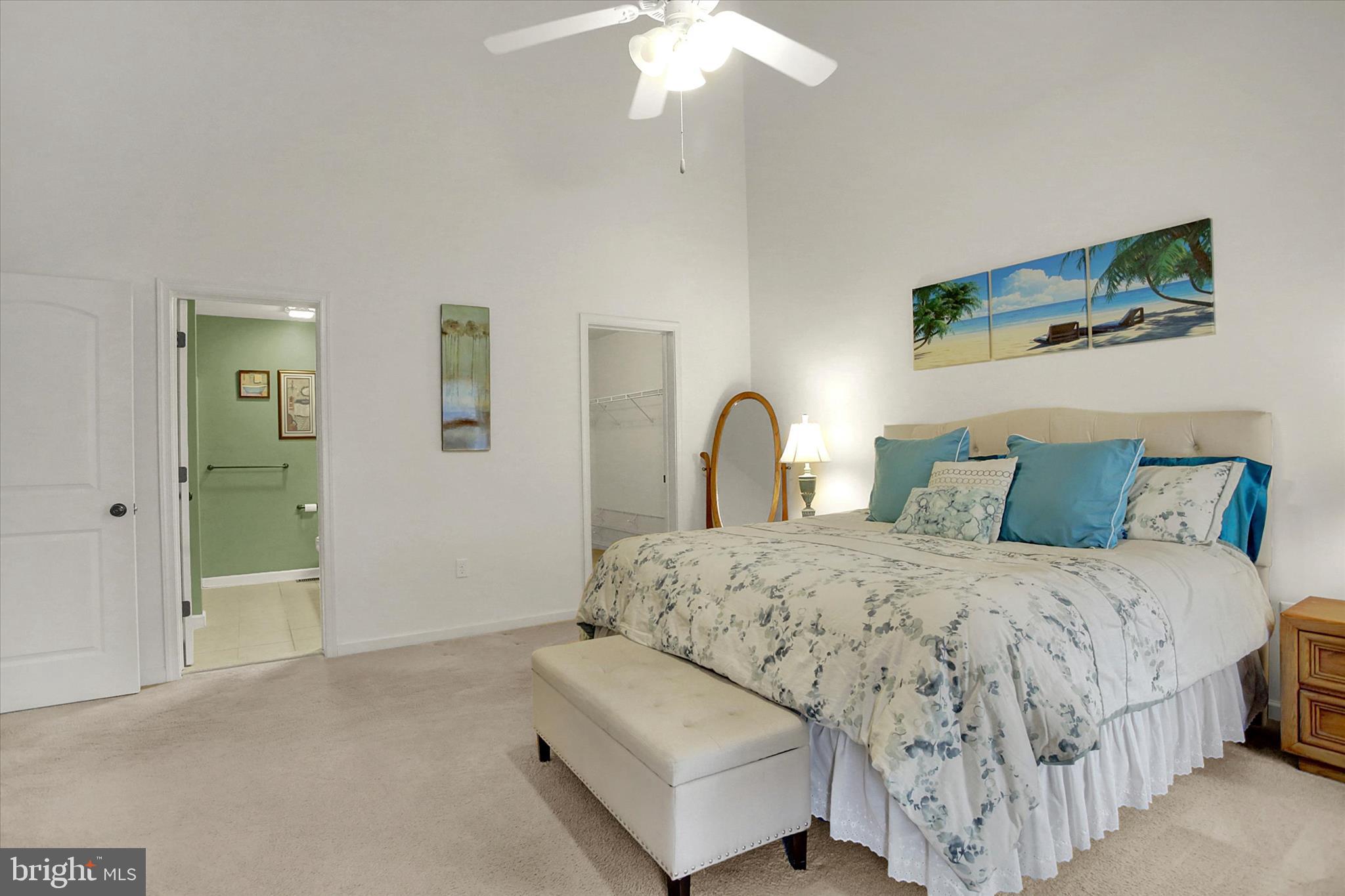 WINDING HILLS - DORSET SQ - Residential