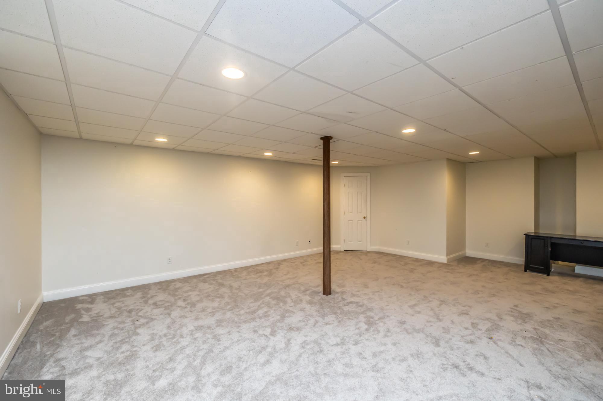 CHARLESTOWN MEADOWS - Residential Lease