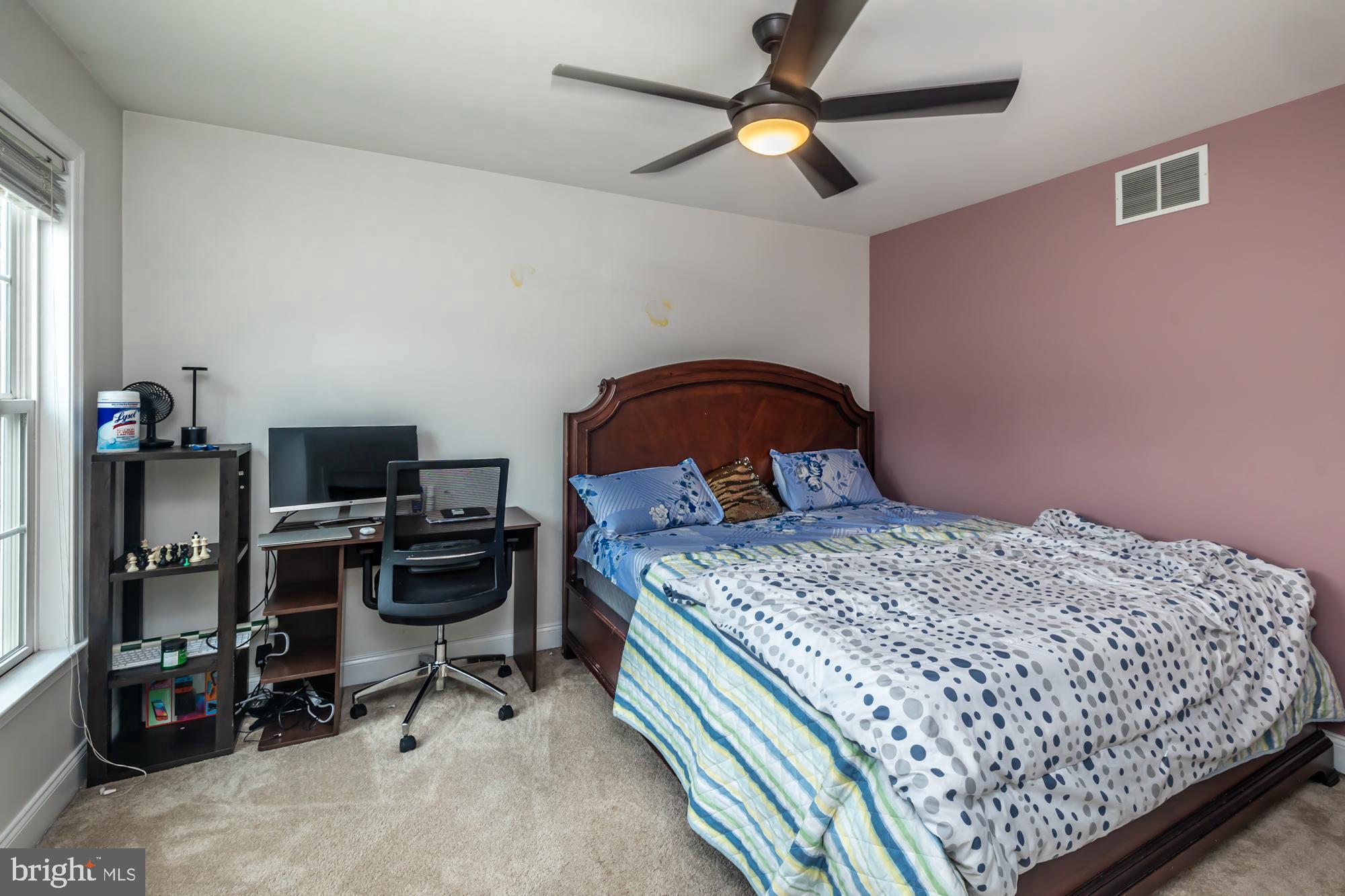 CHARLESTOWN MEADOWS - Residential Lease