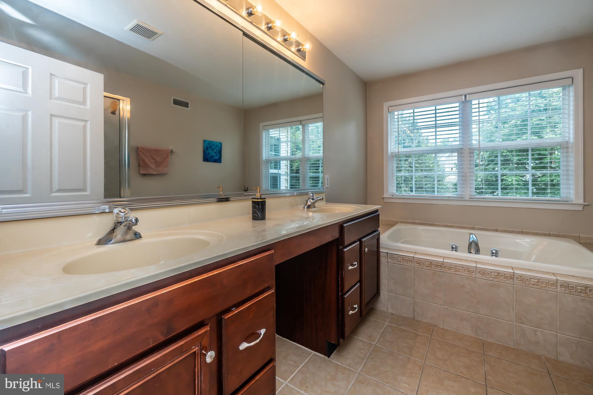 CHARLESTOWN MEADOWS - Residential Lease