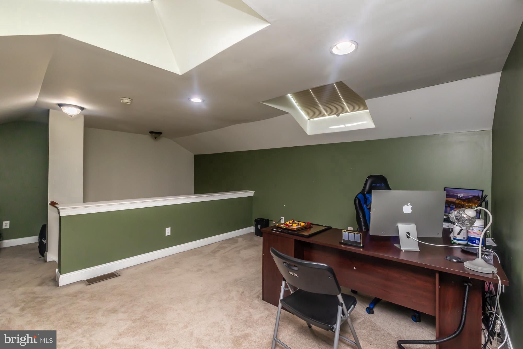 CHARLESTOWN MEADOWS - Residential Lease