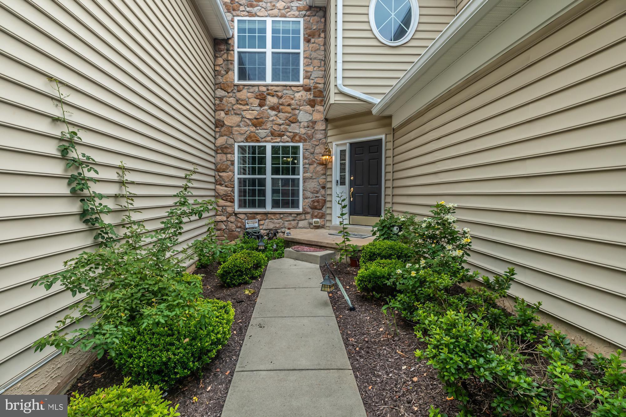 CHARLESTOWN MEADOWS - Residential Lease