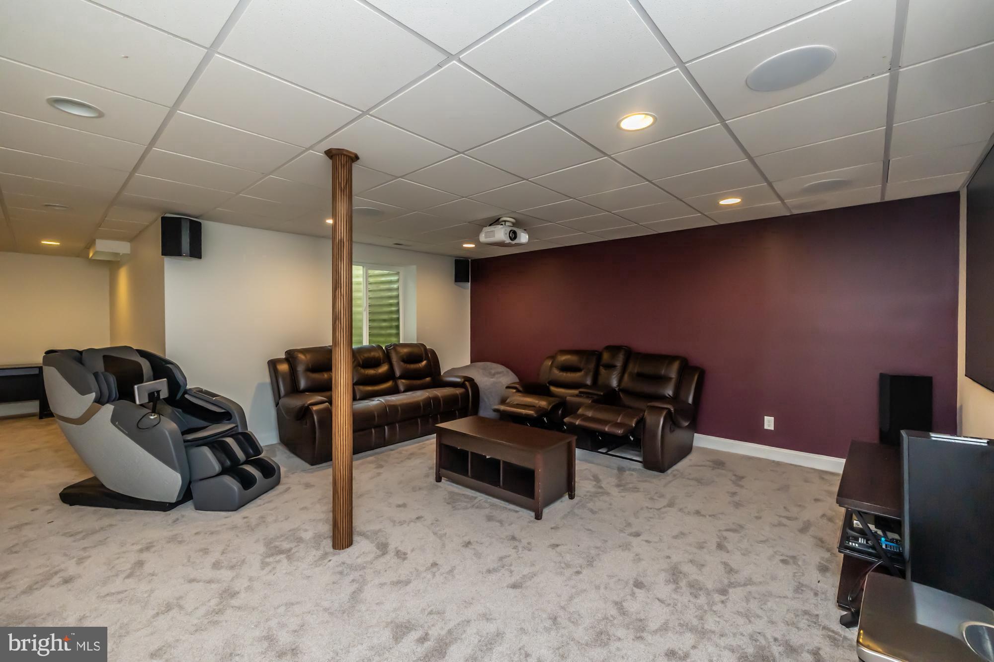 CHARLESTOWN MEADOWS - Residential Lease