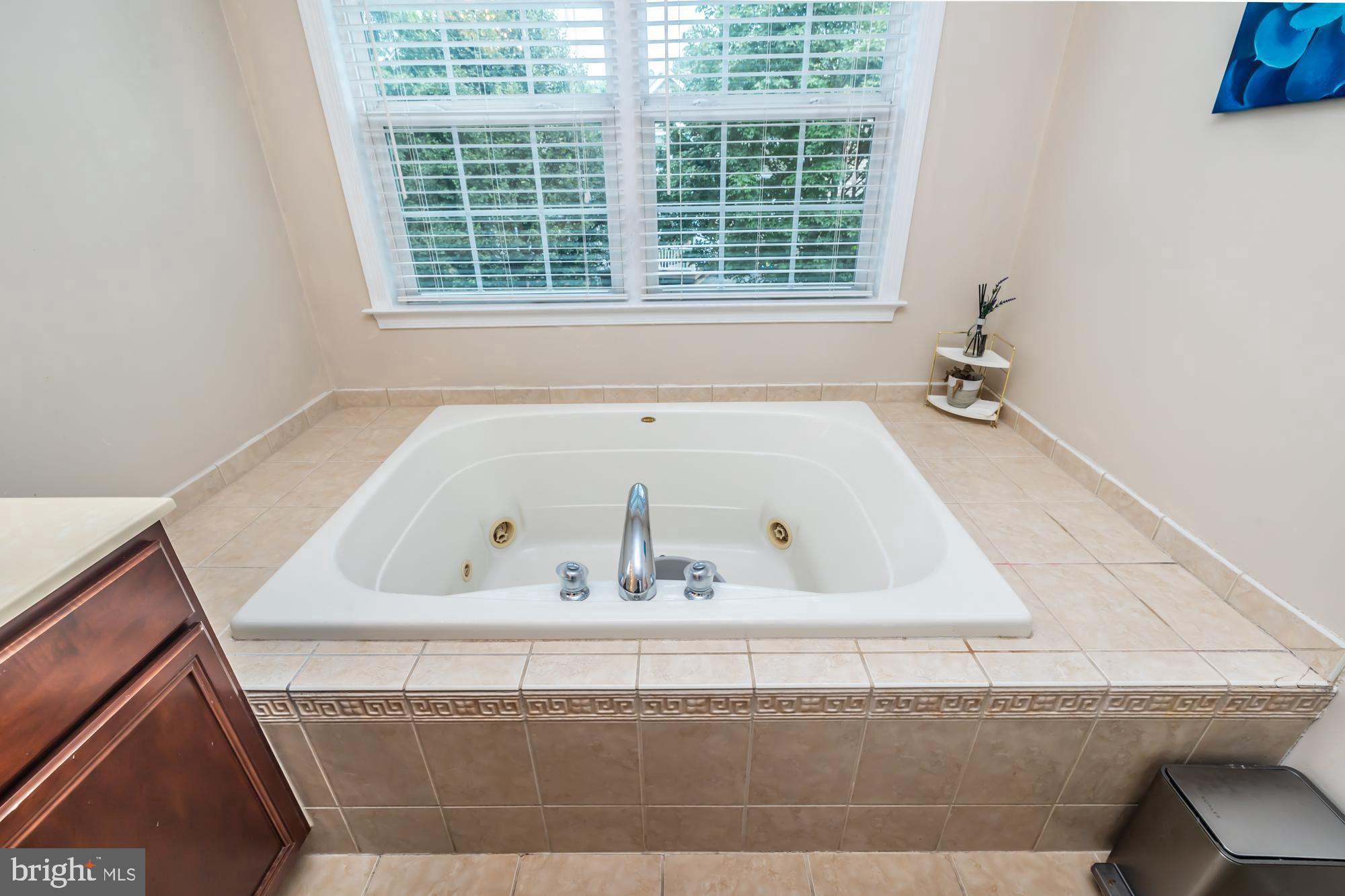 CHARLESTOWN MEADOWS - Residential Lease