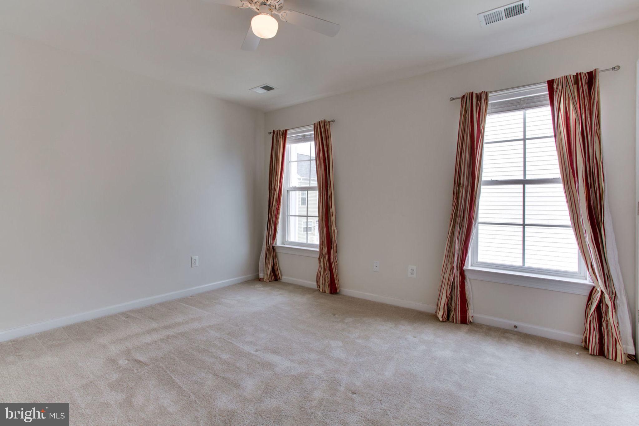 FALLS GROVE CONDOMINIUM - Residential