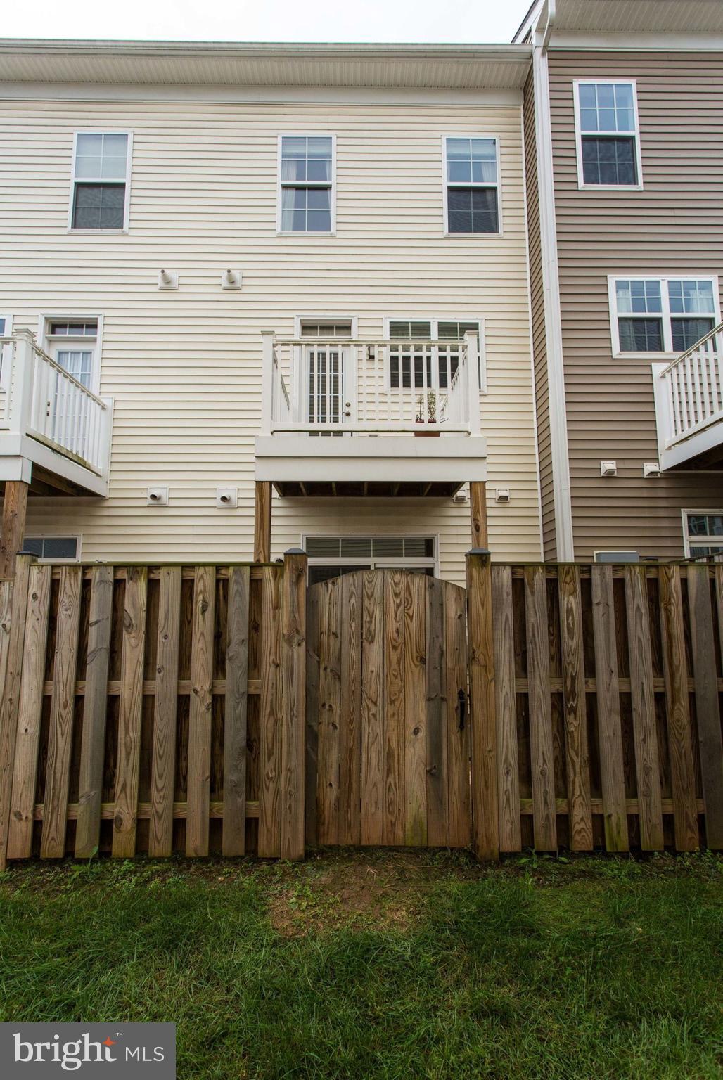 FALLS GROVE CONDOMINIUM - Residential