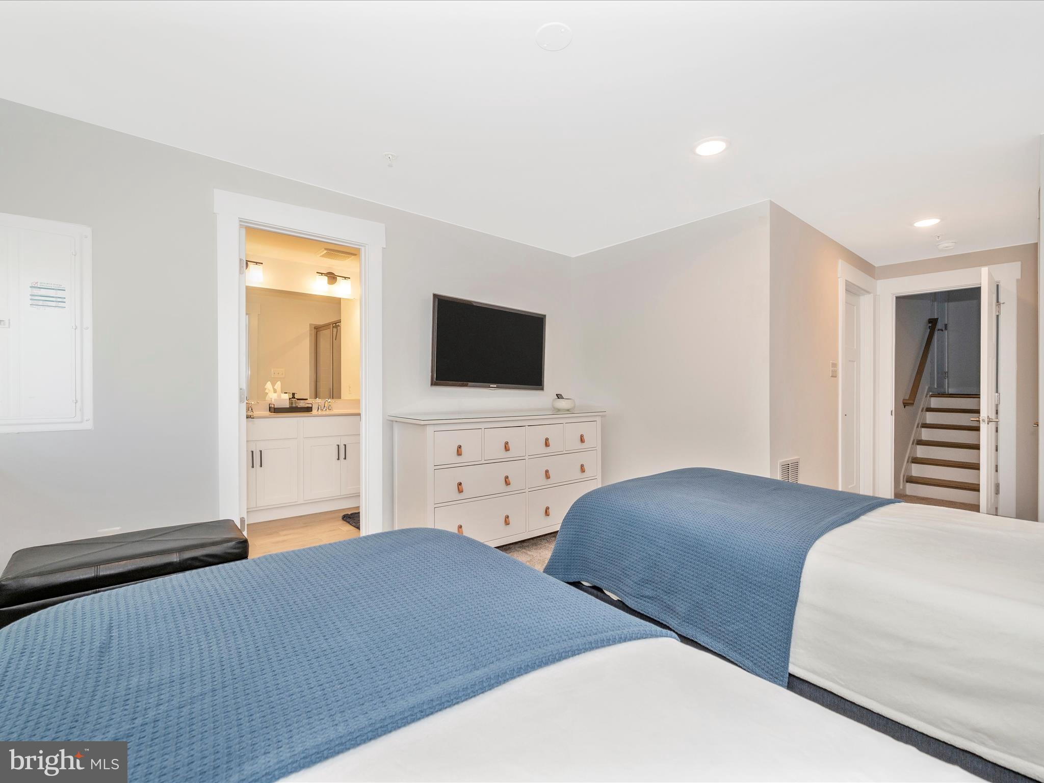 GAMBRILL VIEW - Residential Lease