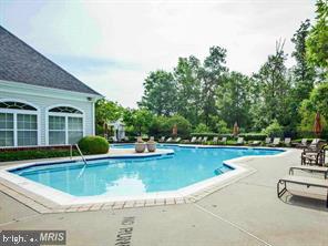 FOX MILL STATION - Residential Lease