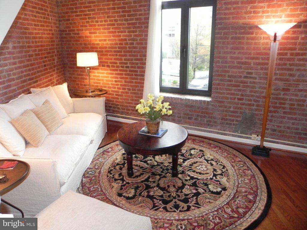 FELLS POINT HISTORIC DISTRICT - Residential