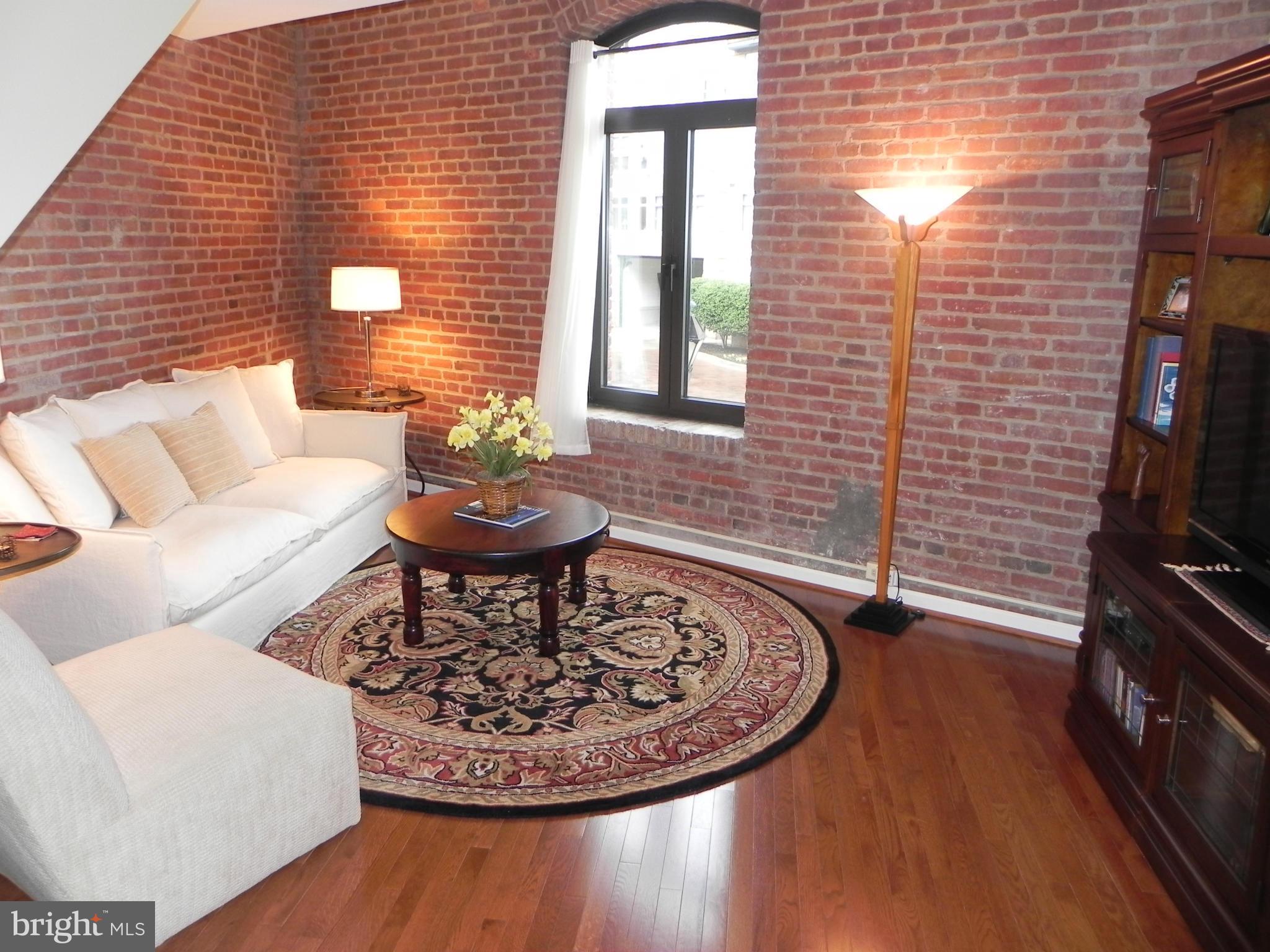 FELLS POINT HISTORIC DISTRICT - Residential