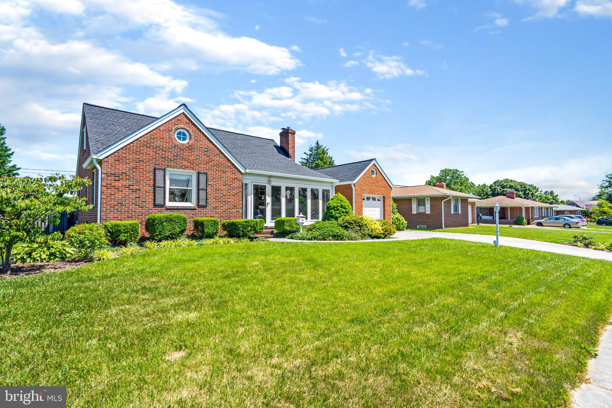 EAST LINTHICUM HEIGHTS - Residential