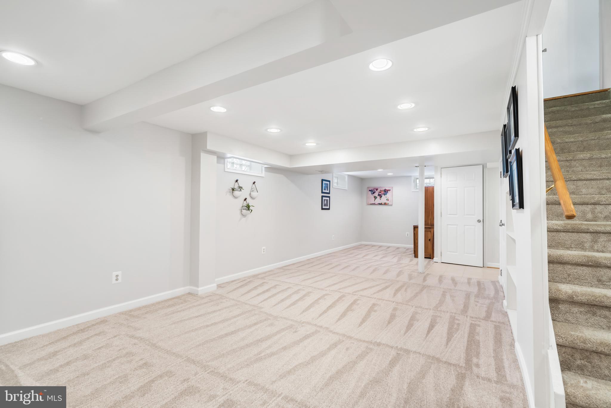 EAST LINTHICUM HEIGHTS - Residential