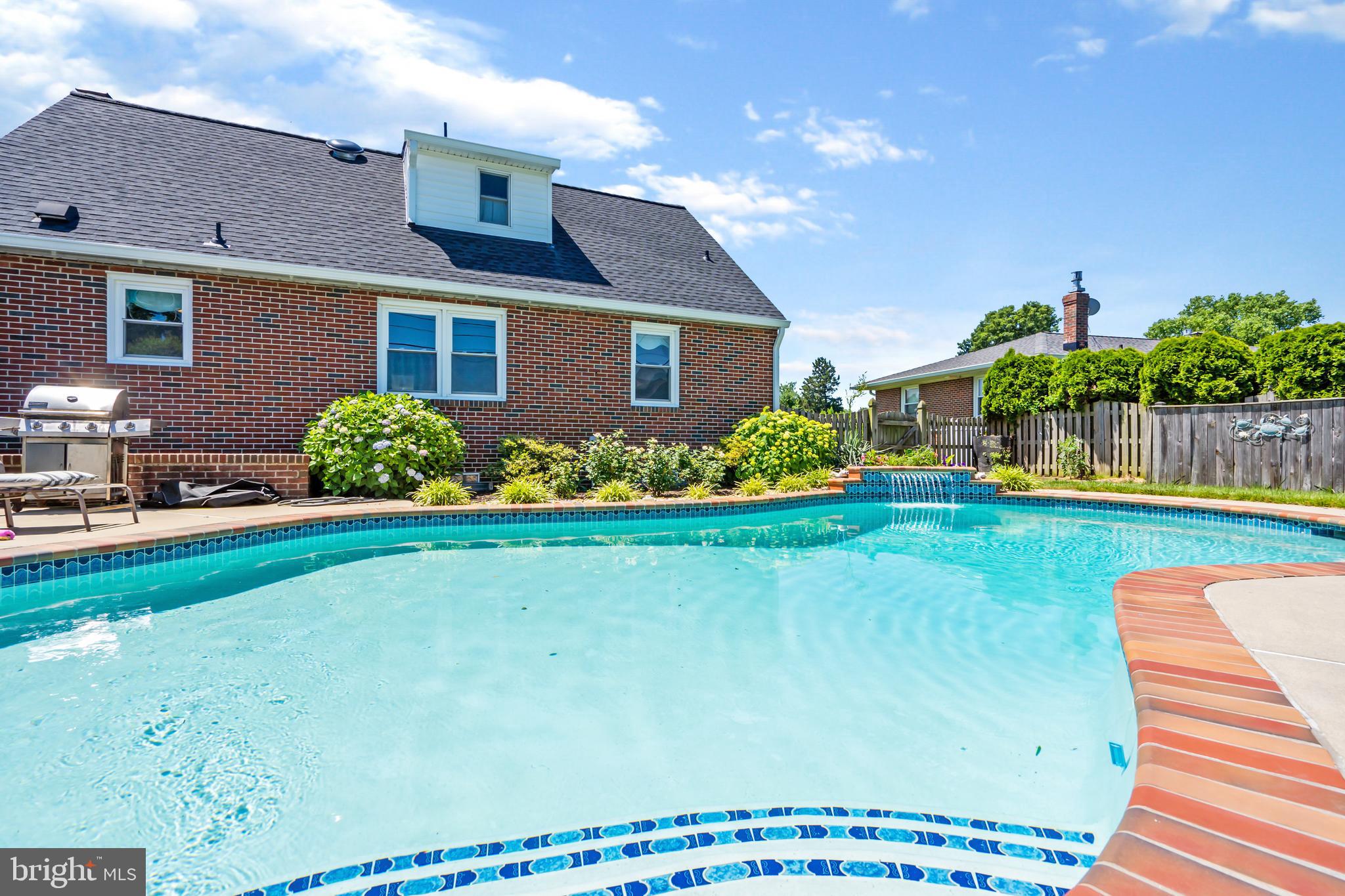 EAST LINTHICUM HEIGHTS - Residential