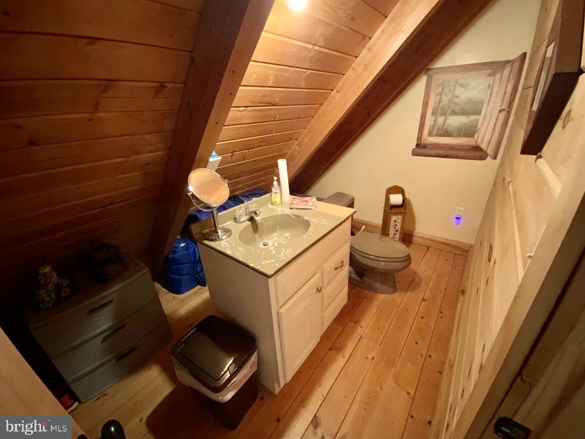 ASHTON WOODS PROPERTY OWNERS ASSOCIATION - Residential