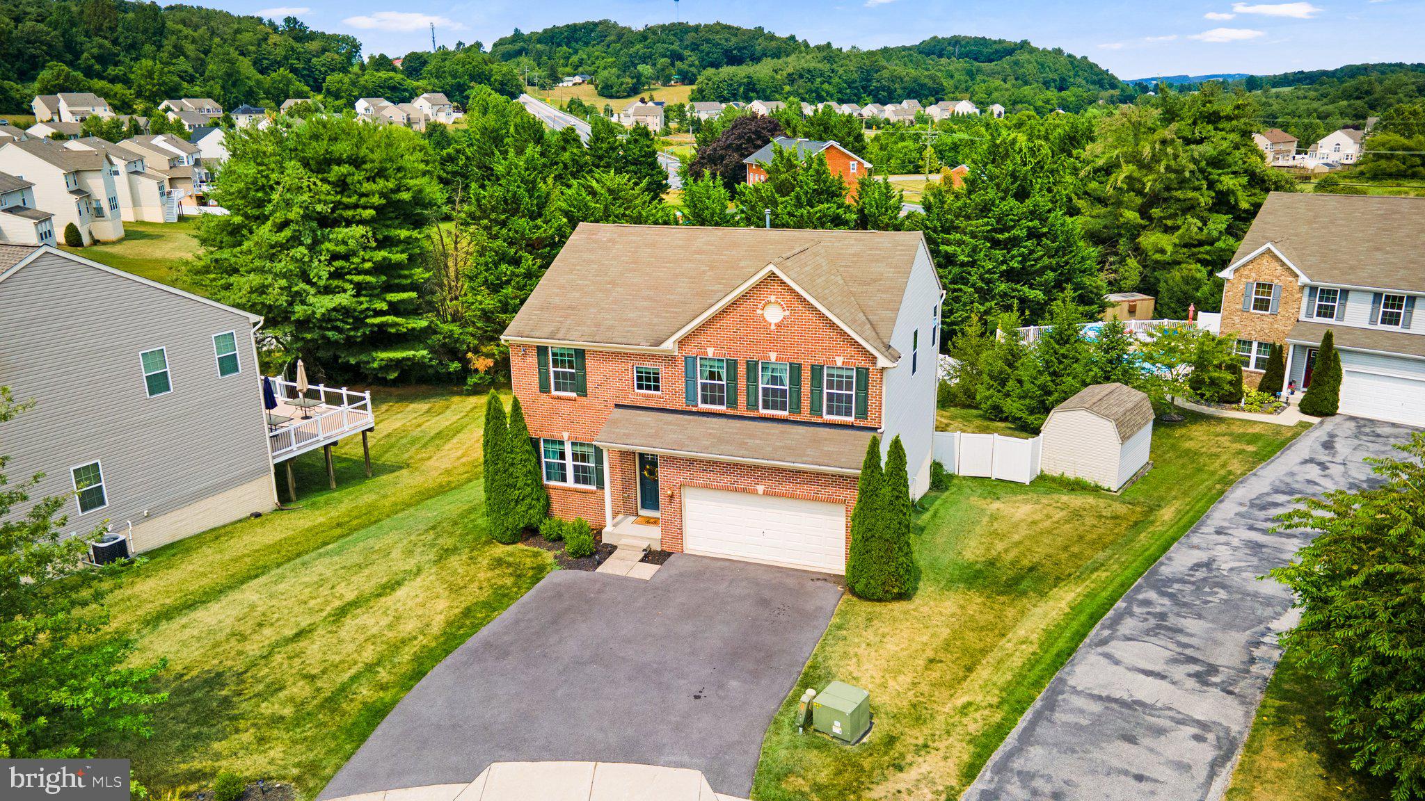 HALLIE HILL FARM - Residential