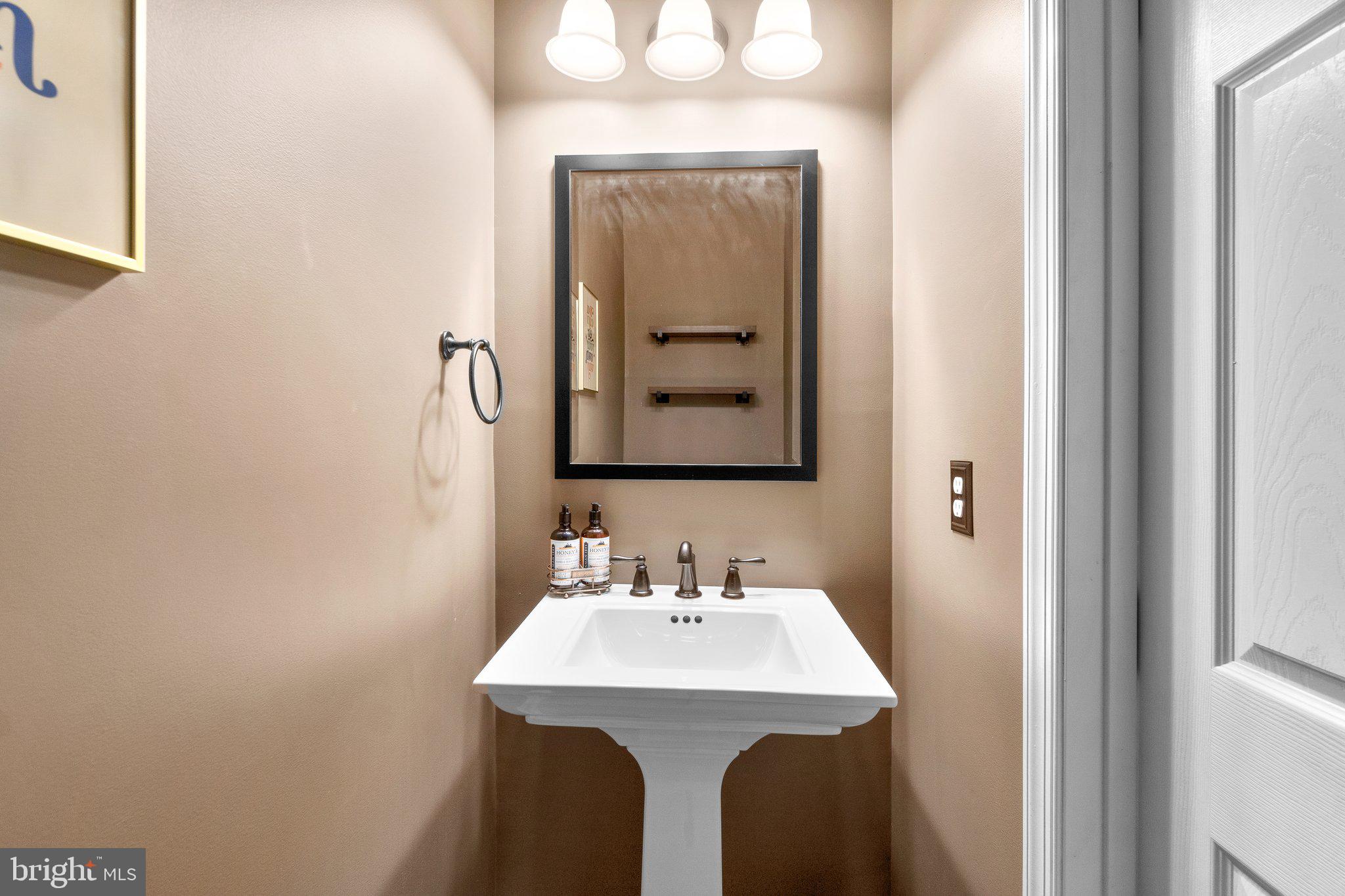 HALLIE HILL FARM - Residential