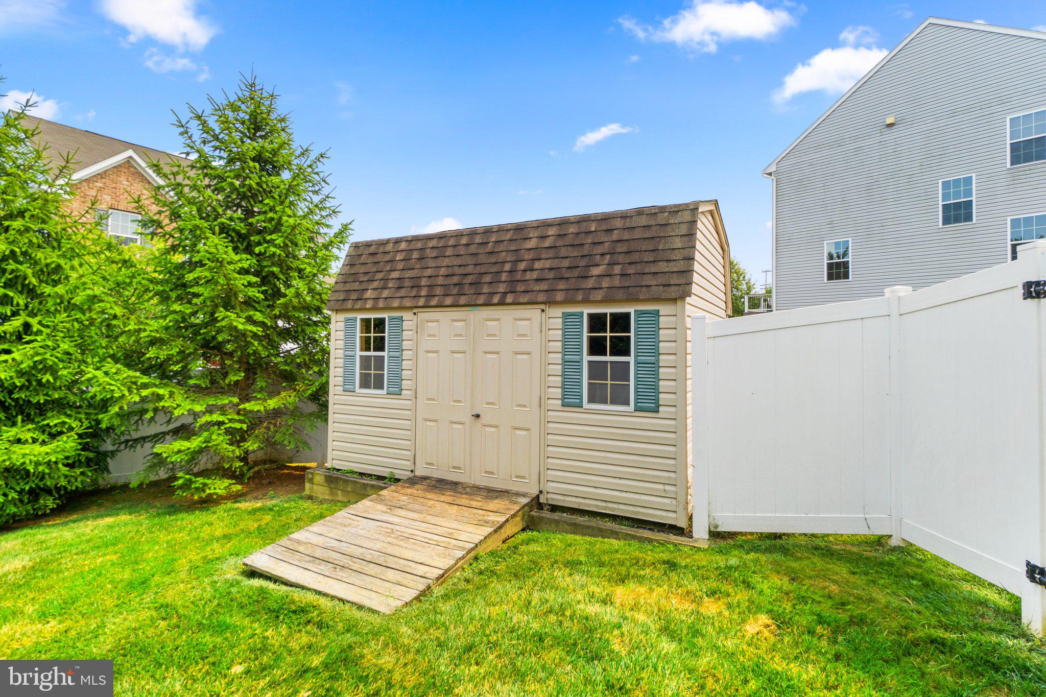 HALLIE HILL FARM - Residential