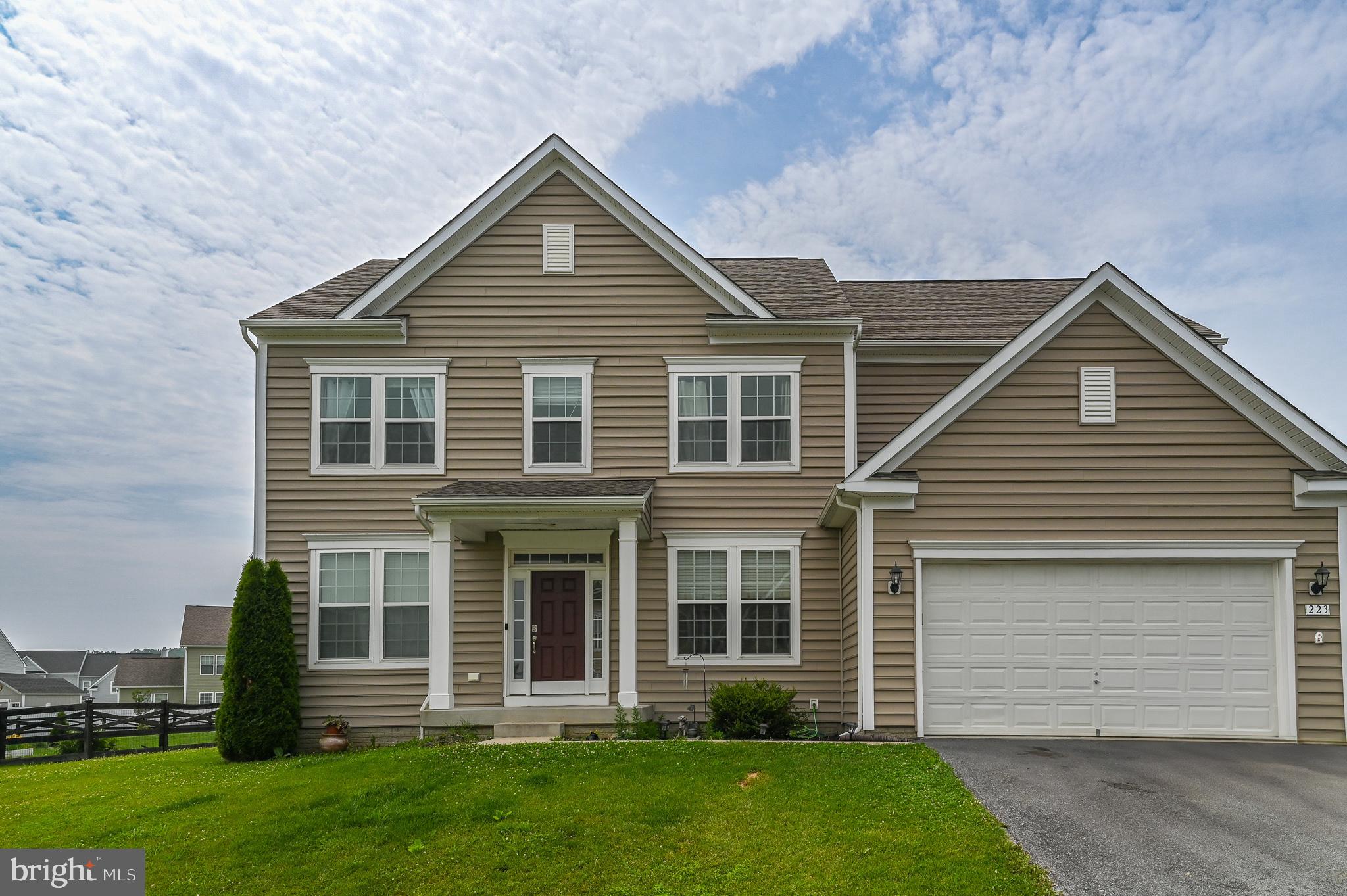 Four bedroom, two and a half bath colonial in wonderful condition and a great floor plan that flows well. Flat, nice sized, useable yard. Laminate floors throughout the home and a wood stairway to the upstairs hallway/balcony. All 4 bedroom are upstairs with 2 full baths. Every bedroom has ample closet space. Laundry room is located on the upstairs level. Primary bedroom has a bathroom which offers separate soaking tub, stall shower w/ glass doors and a double bowl vanity. Main floor includes an office/library room, formal living room, dining room, breakfast area, family room in view of the kitchen. Great home for entertaining or to enjoy quietly. Driveway was widened to offer additional parking leading to the 2 car garage. House has upgraded cell foam insulation which really makes a difference with the electric bill.
Priced to sell.