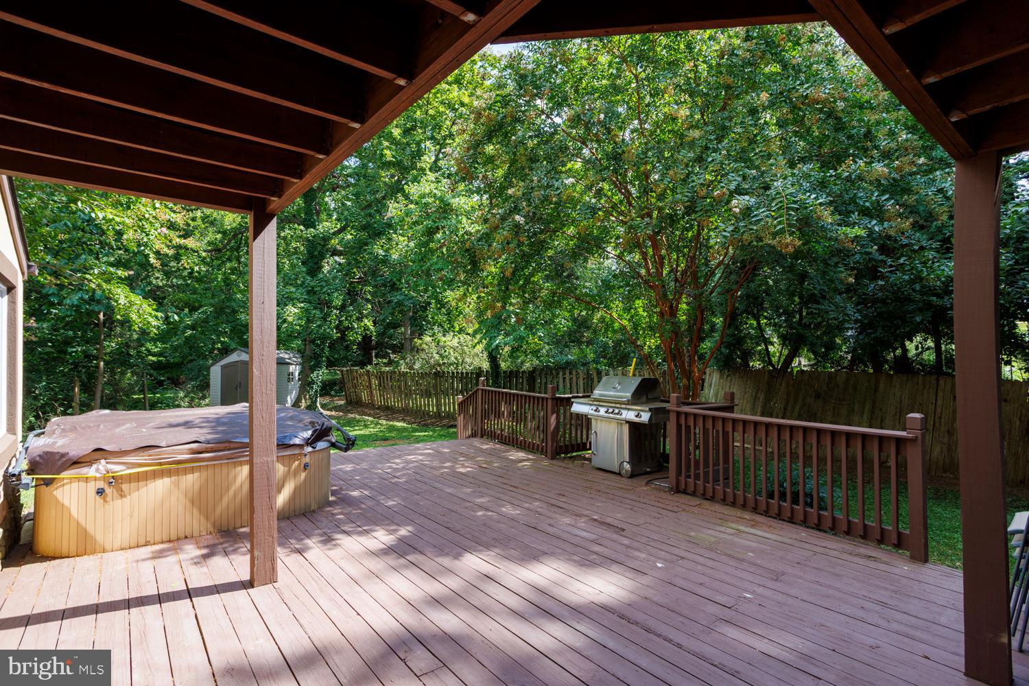 WYNNEWOOD - Residential