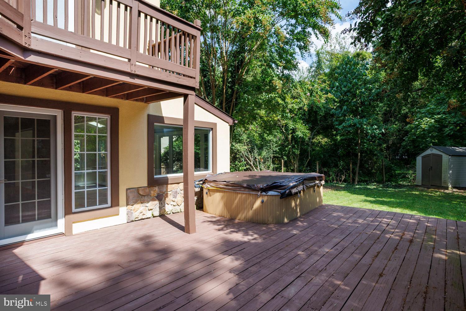 WYNNEWOOD - Residential