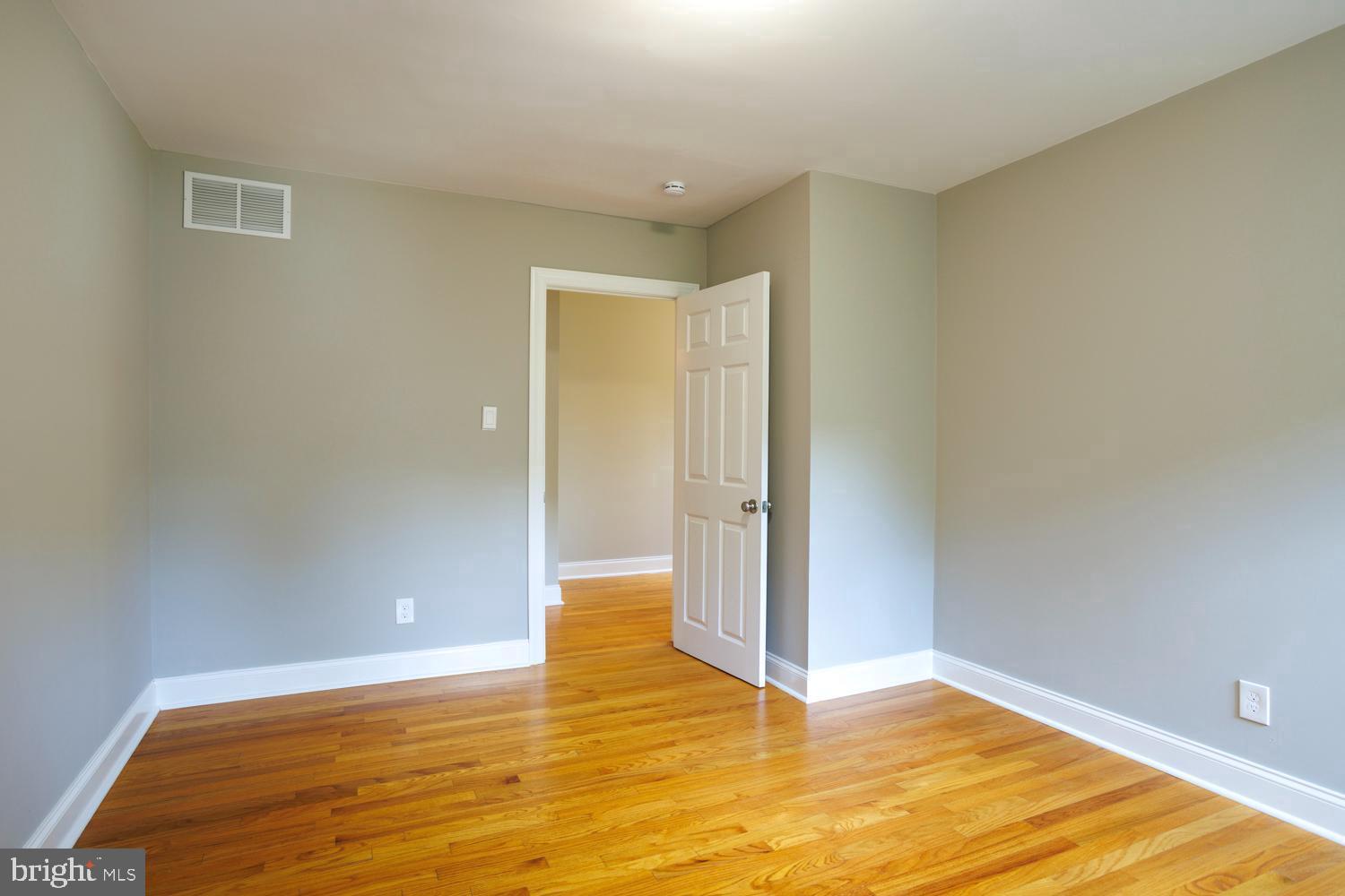 WYNNEWOOD - Residential